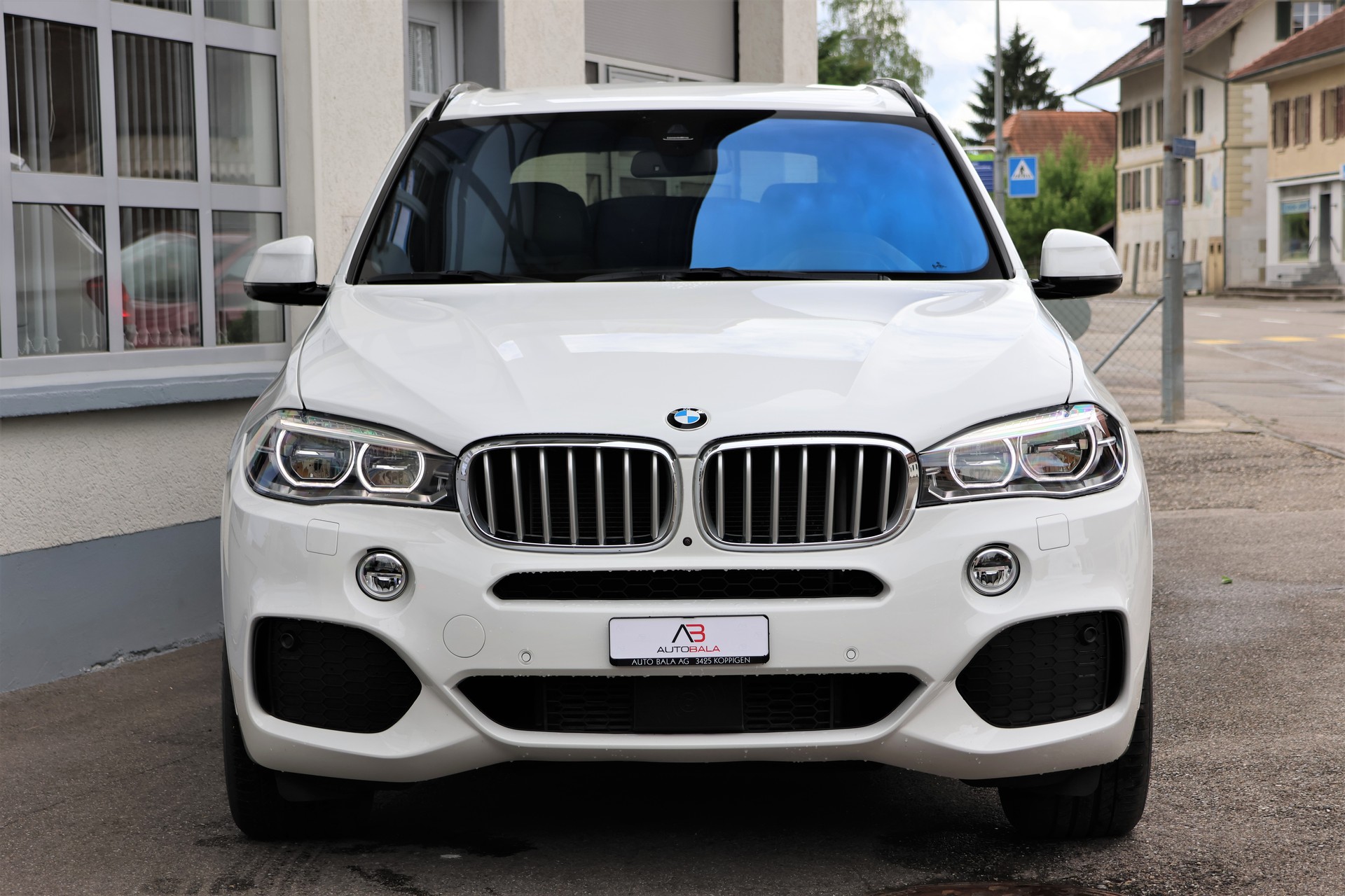 BMW X5 xDrive 40d Steptronic M-Sport 7 Plätzer + 3.5T AHK (CH)-image-1