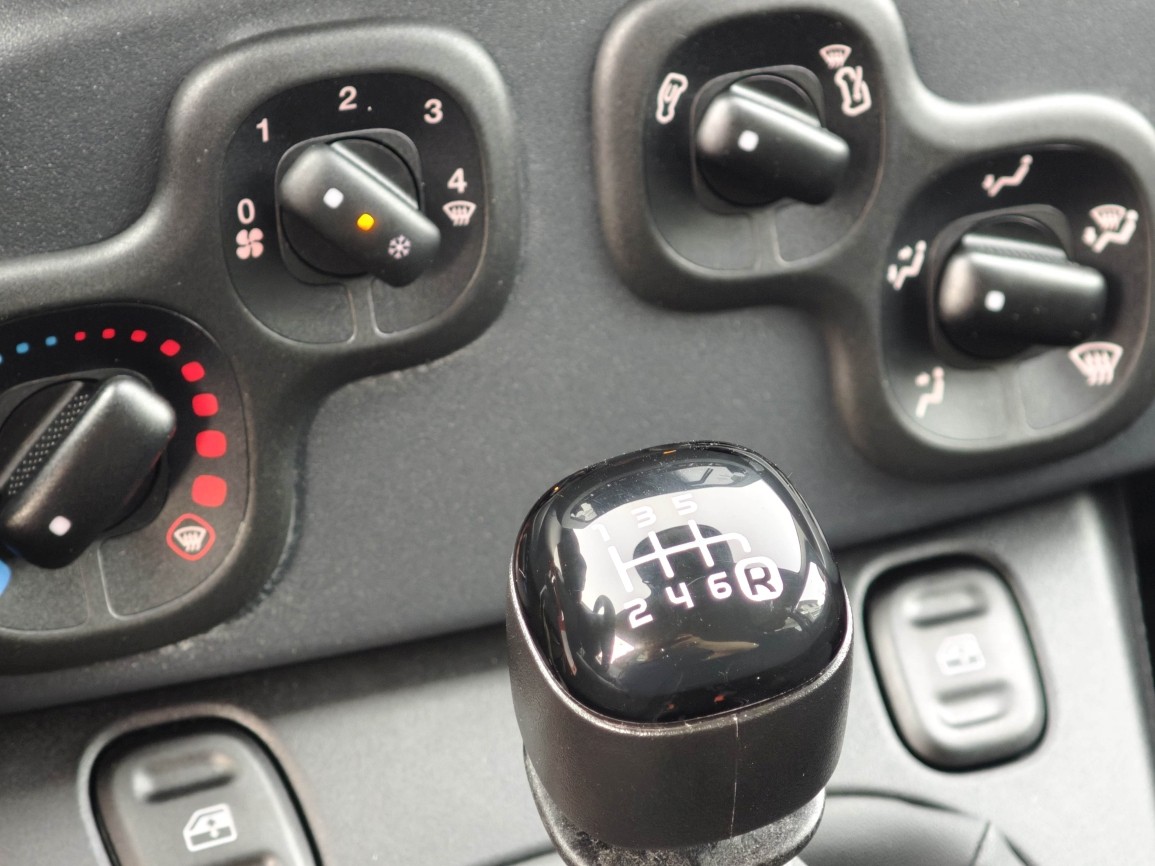 FIAT Pandina 1.0 Hybrid Icon-image-14