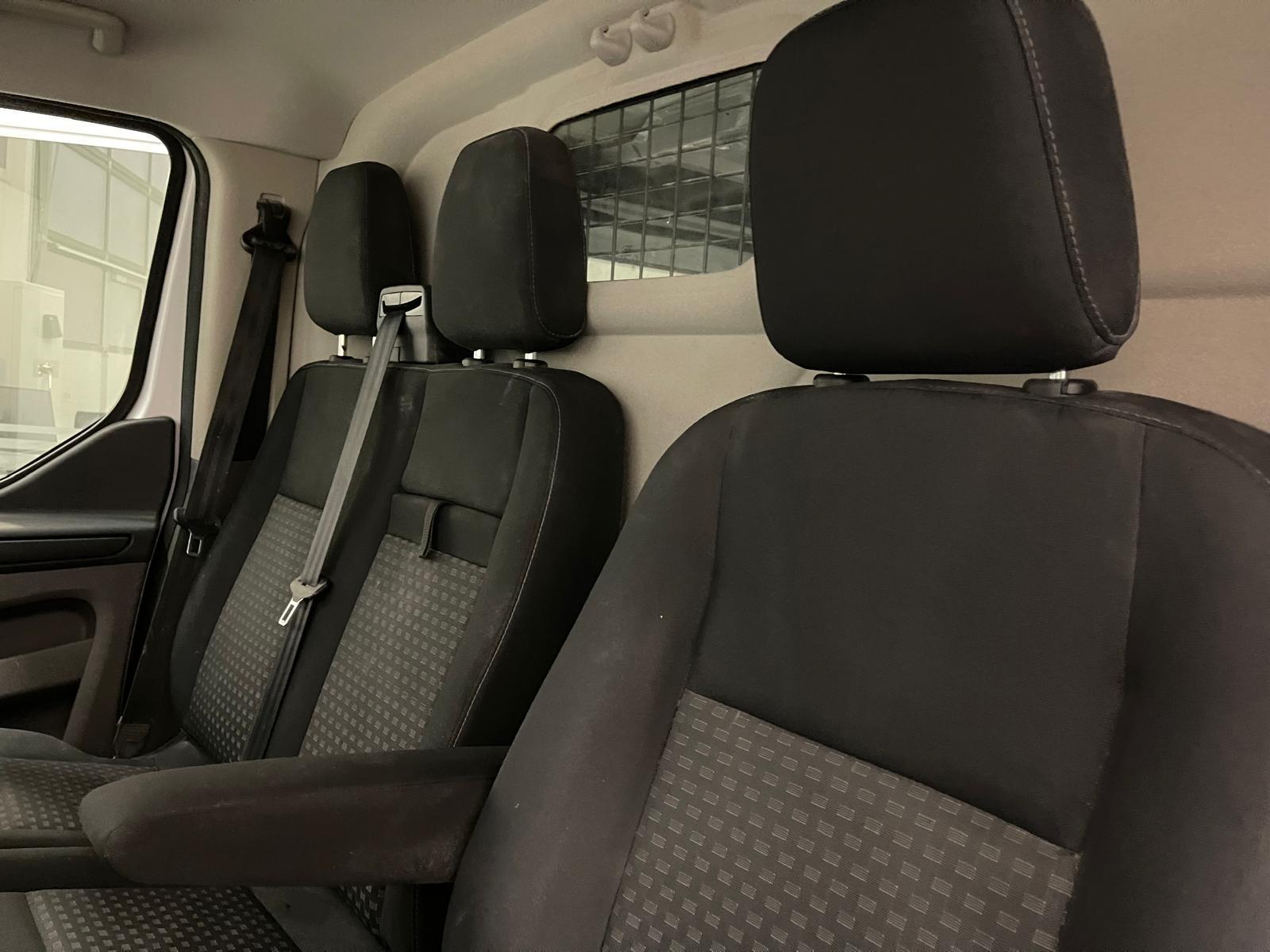 FORD Transit C Van 300 L1 2.0 TDCi 130 Trend-image-11