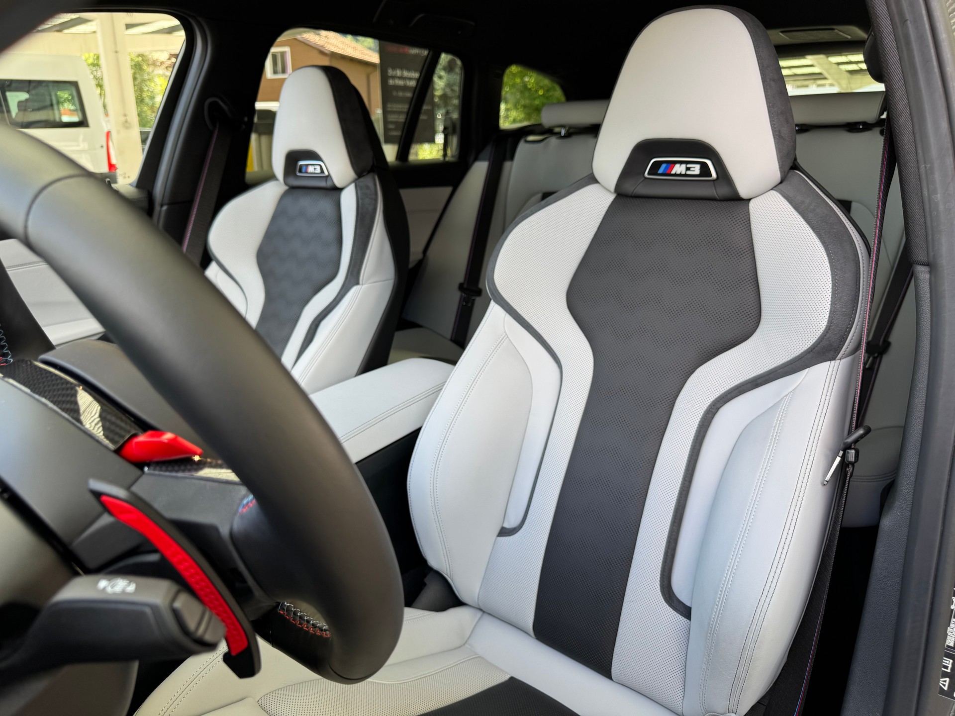 BMW M3 Touring xDrive Competition M-image-11