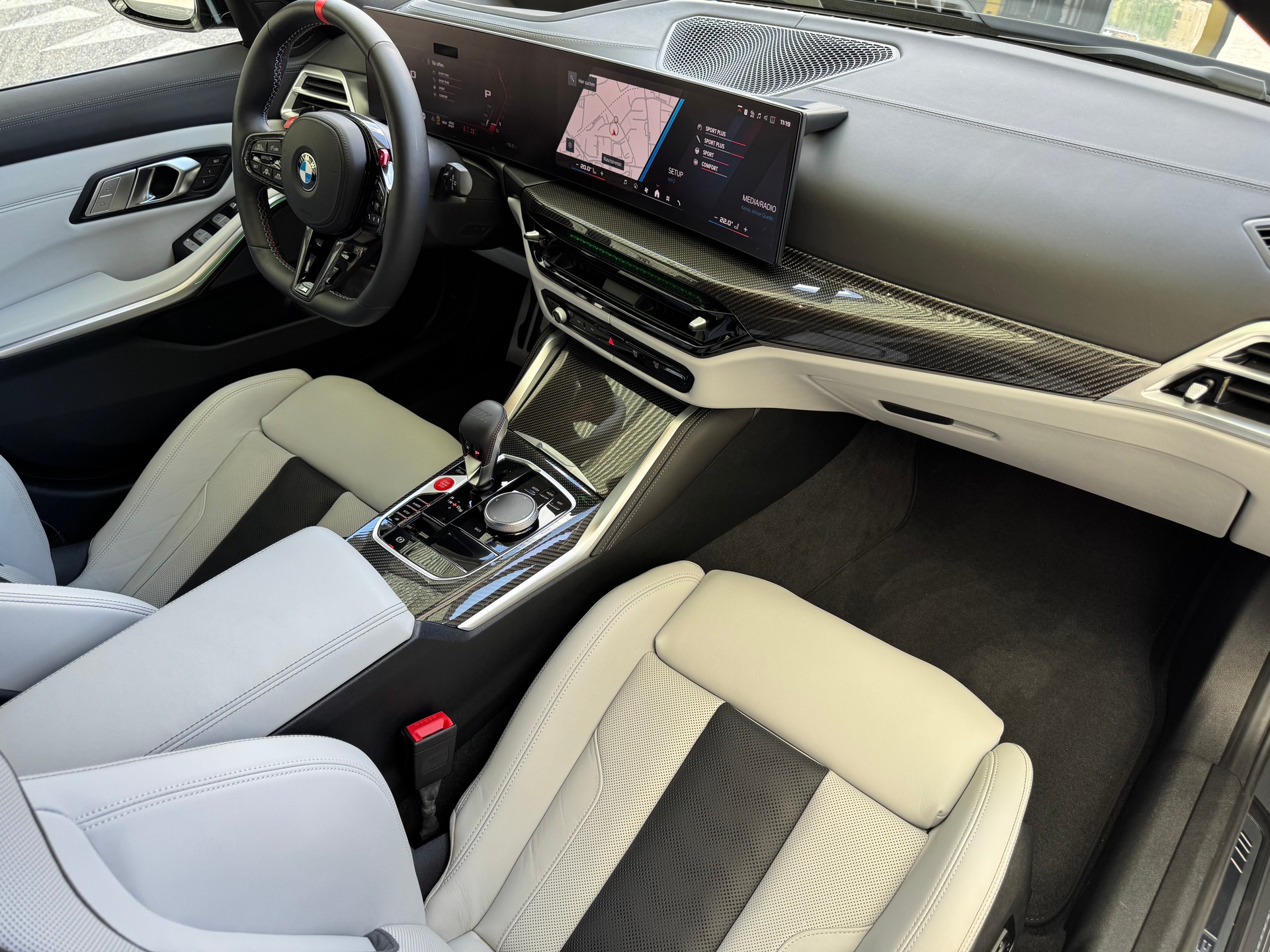 BMW M3 Touring xDrive Competition M-image-10