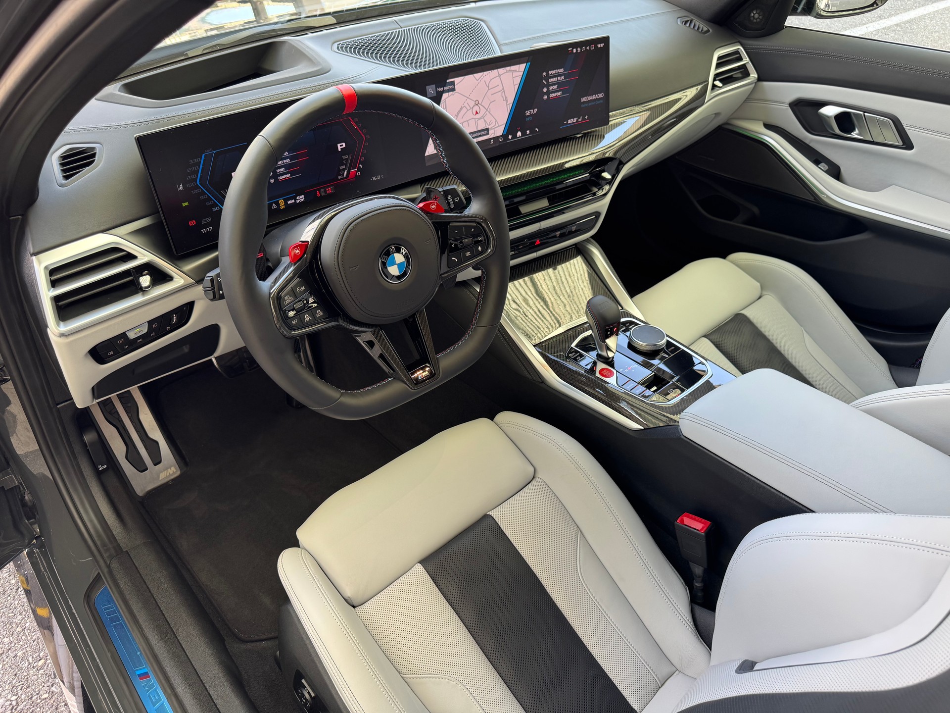 BMW M3 Touring xDrive Competition M-image-8