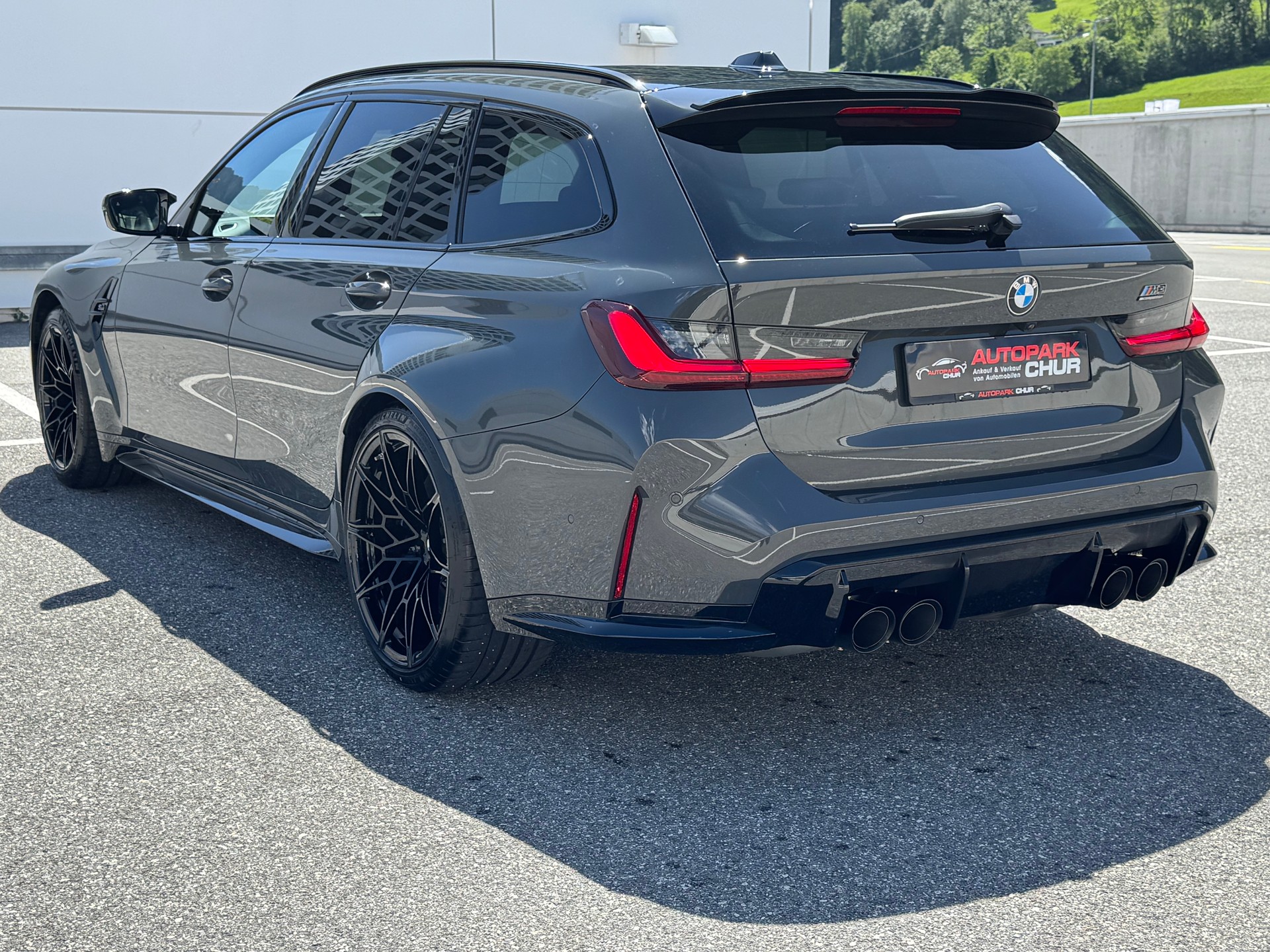 BMW M3 Touring xDrive Competition M-image-2