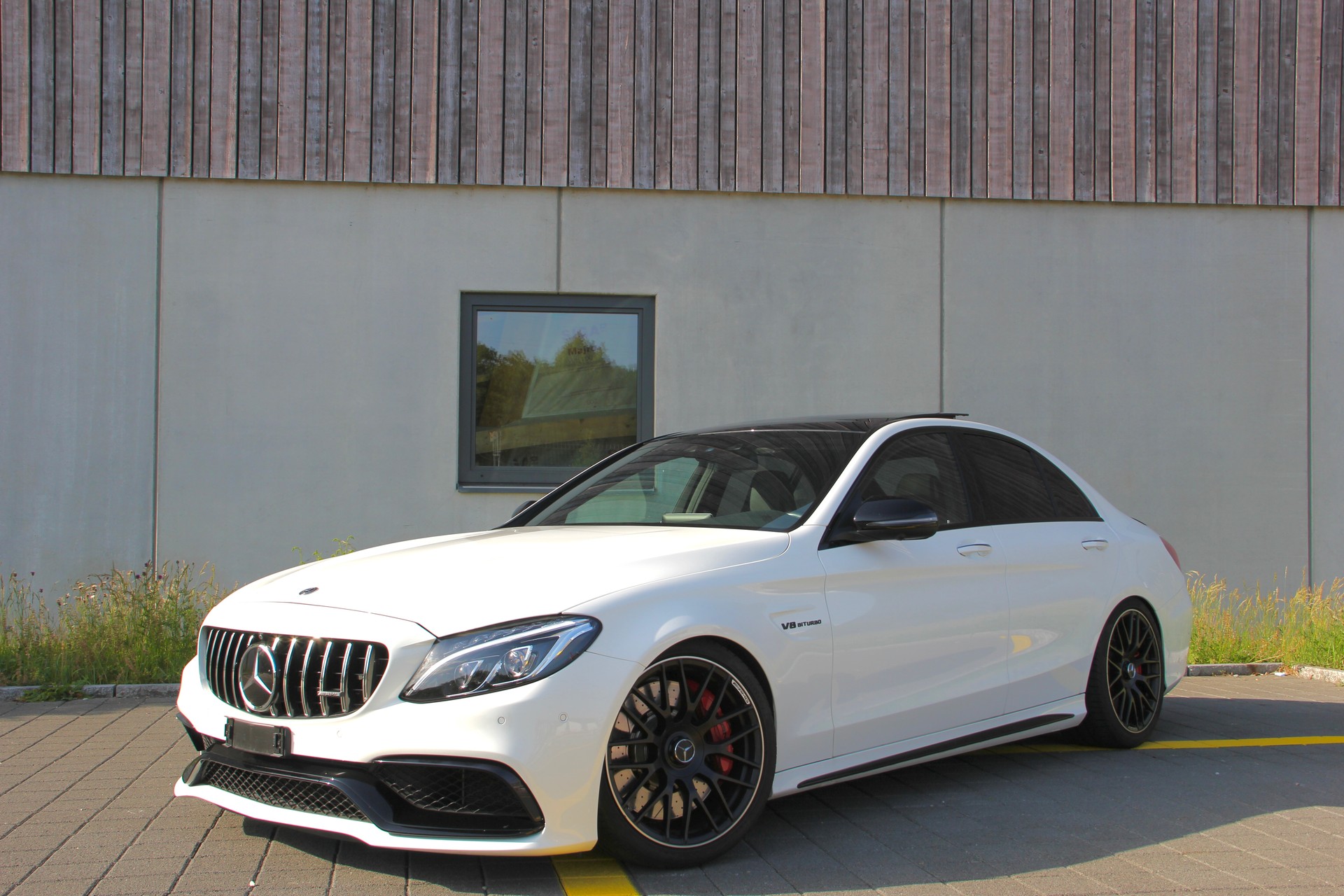 MERCEDES-BENZ C 63 S AMG-image-1