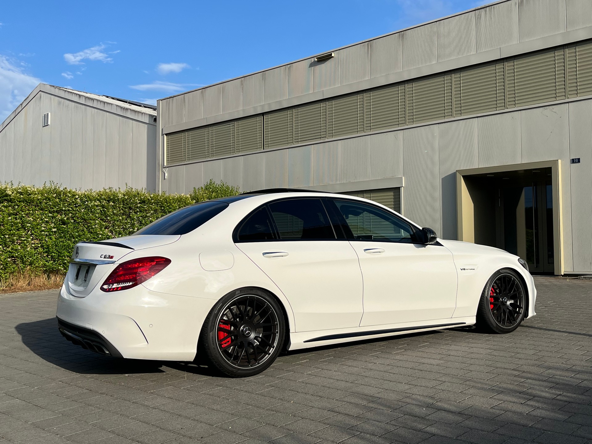 MERCEDES-BENZ C 63 S AMG-image-9