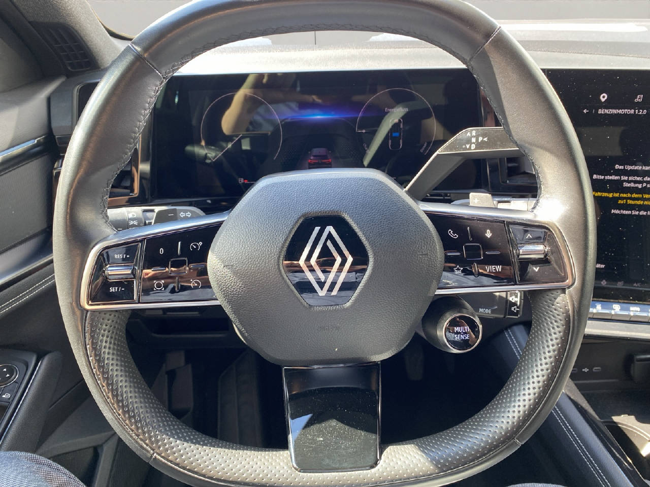 RENAULT Austral 1.2 E-Tech techno-image-13