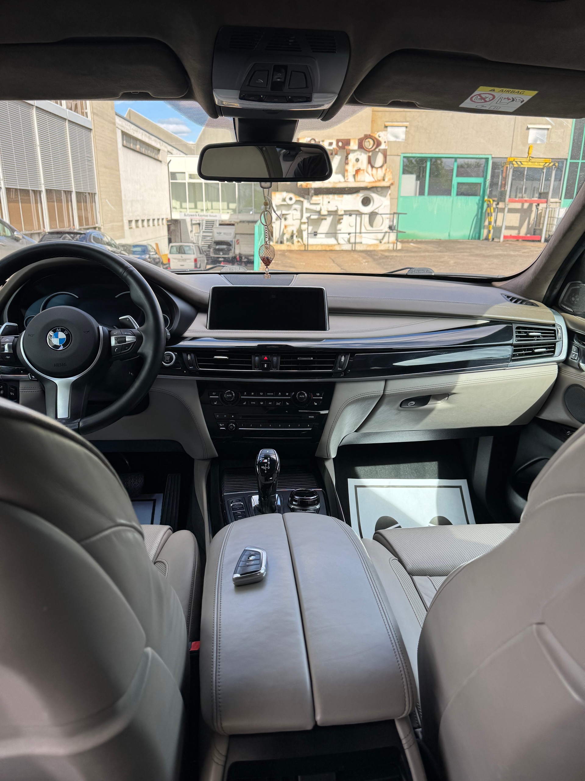 BMW X5 xDrive M50d Steptronic-image-12