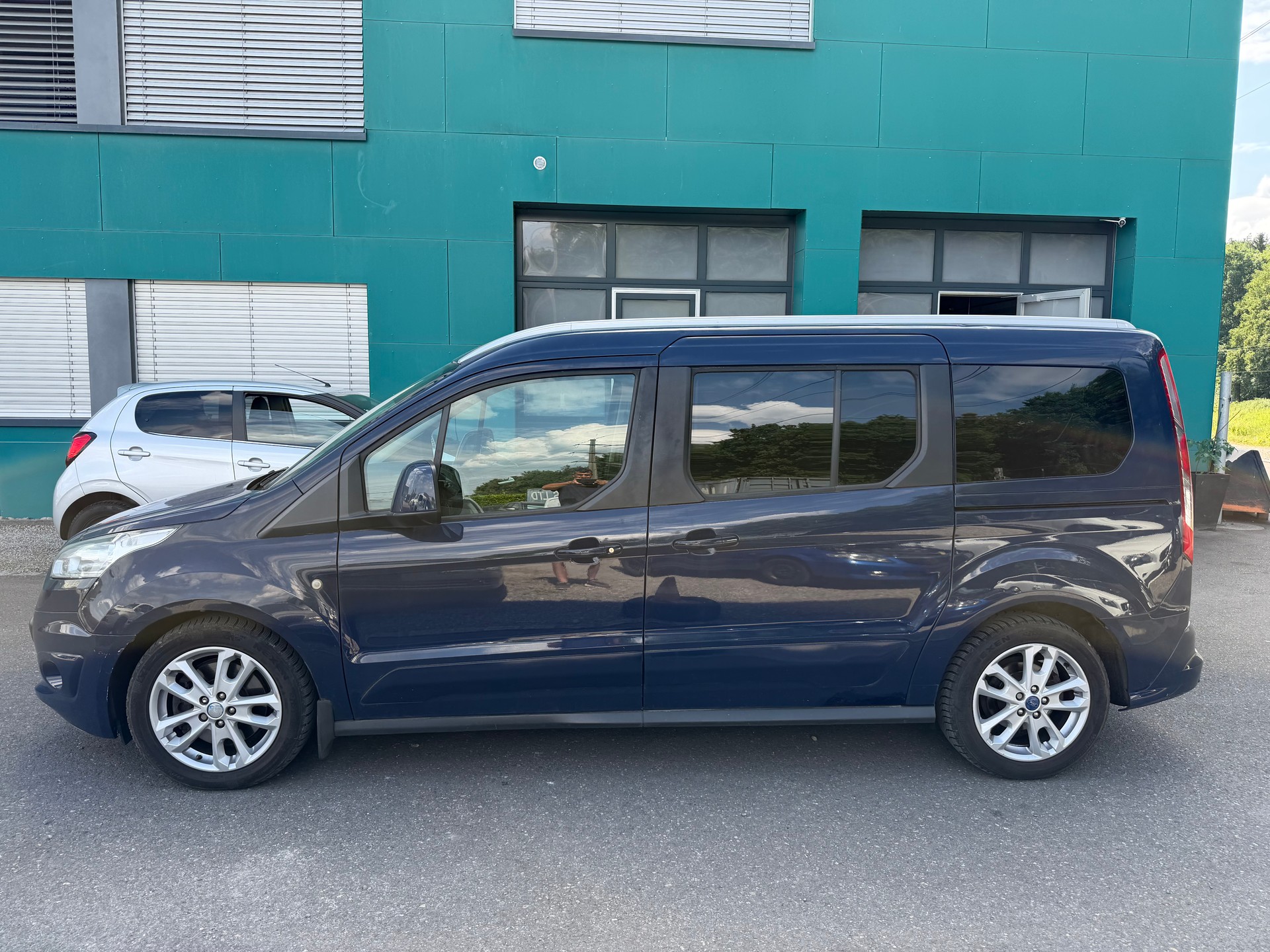 FORD Grand Tourneo Connect 1.5 TDCi Trend-image-13