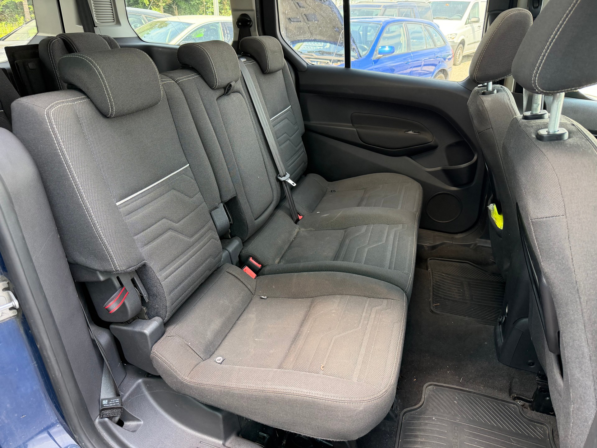 FORD Grand Tourneo Connect 1.5 TDCi Trend-image-9