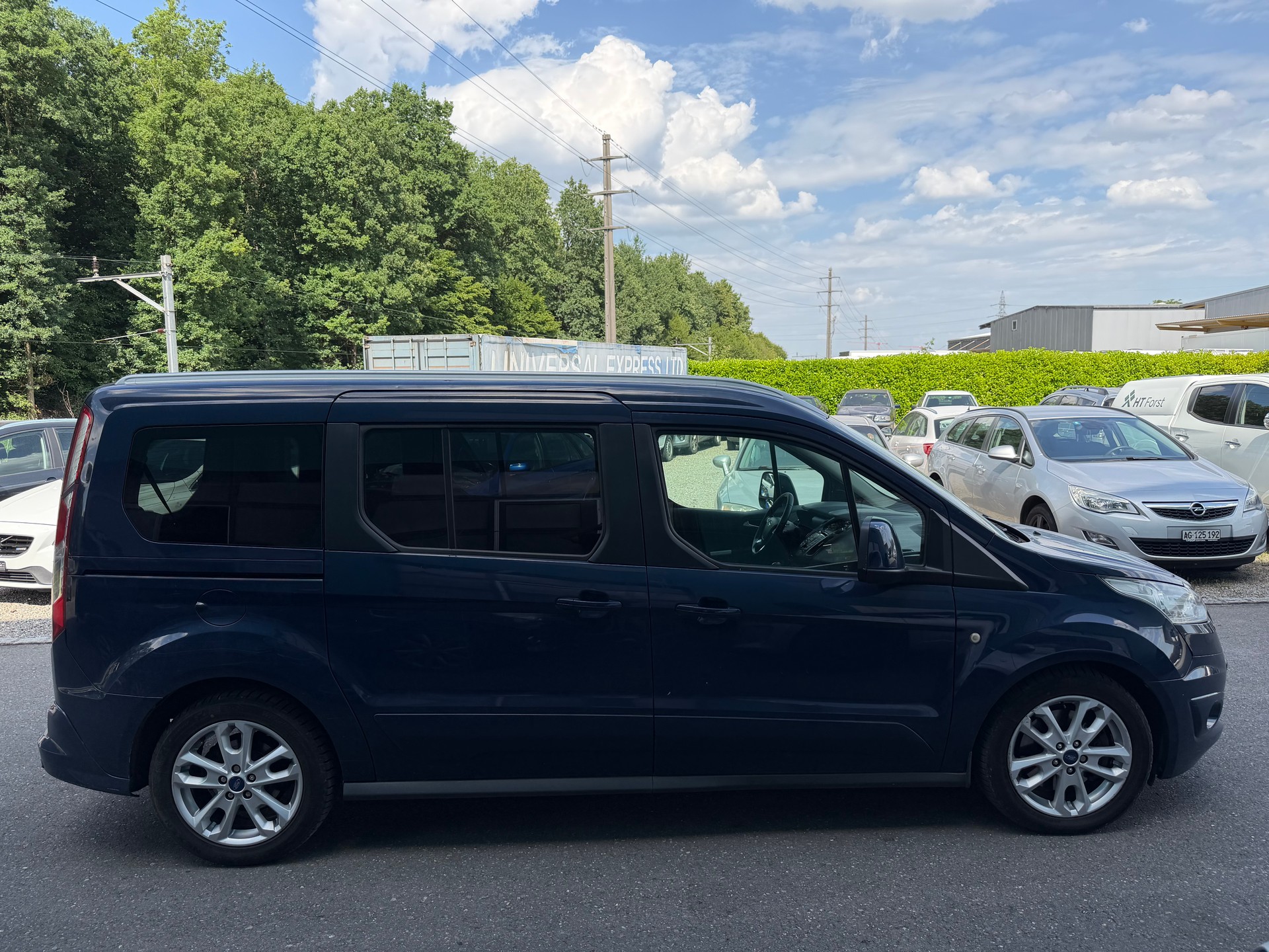FORD Grand Tourneo Connect 1.5 TDCi Trend-image-14