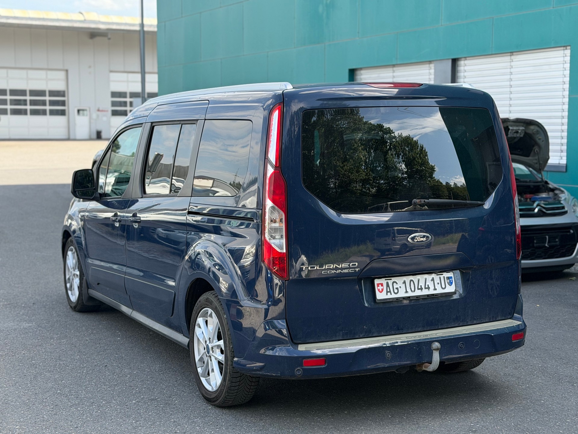 FORD Grand Tourneo Connect 1.5 TDCi Trend-image-5