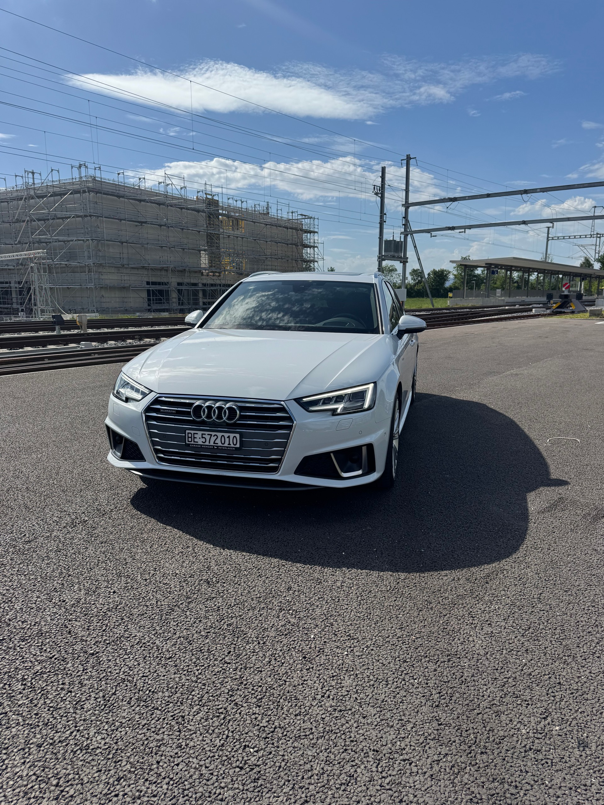 AUDI A4 S Line Quattro-image-4