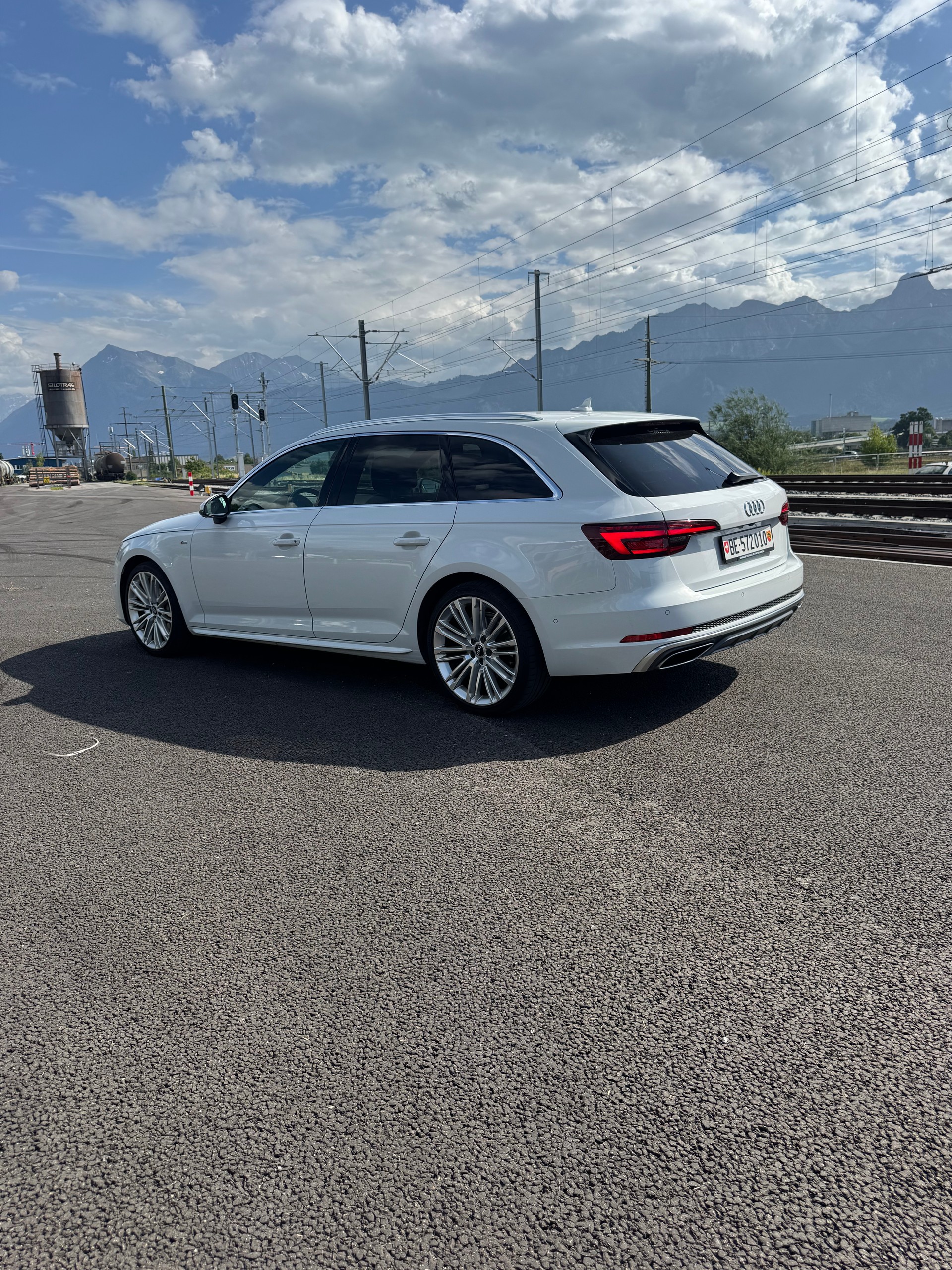 AUDI A4 S Line Quattro-image-3