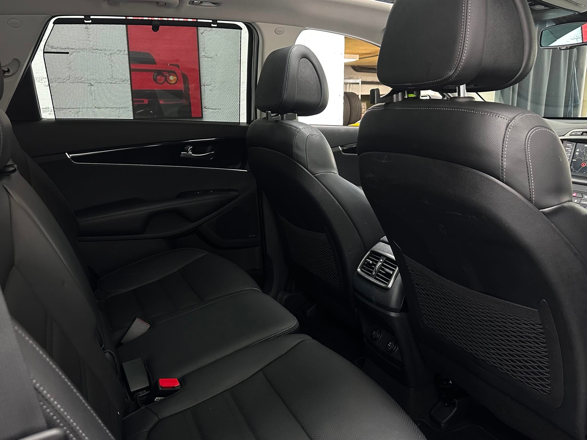 KIA Sorento 2.2 CRDI Style 7P. Automatic-image-14