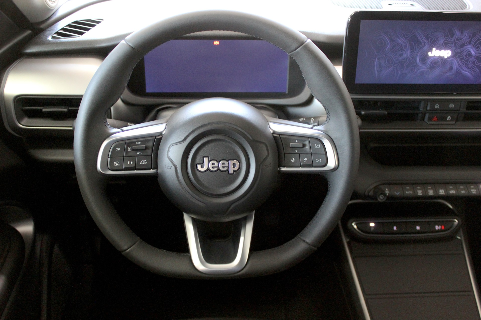 JEEP Avenger 54kWh Summit Swiss 💥 Leder *Sitzheizung *360°Kamera *DAB+ *ADAS-Systeme *Frontscheibenheizung 💥 Lieferung möglich-image-27