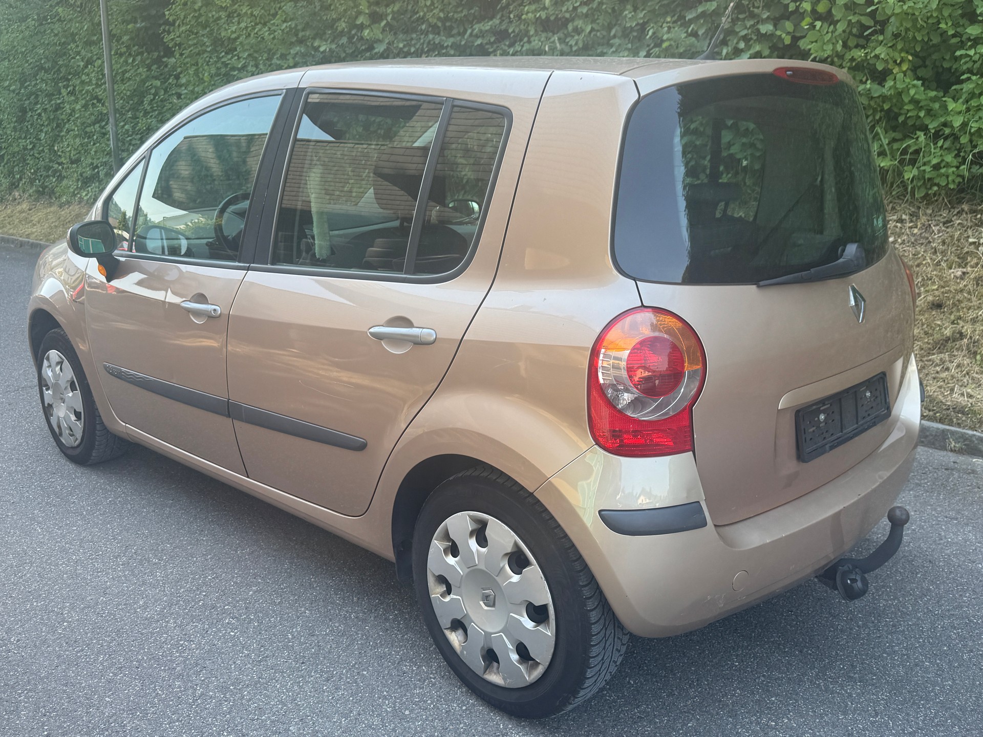 RENAULT Modus 1.6 16V Dynamique Luxe-image-4
