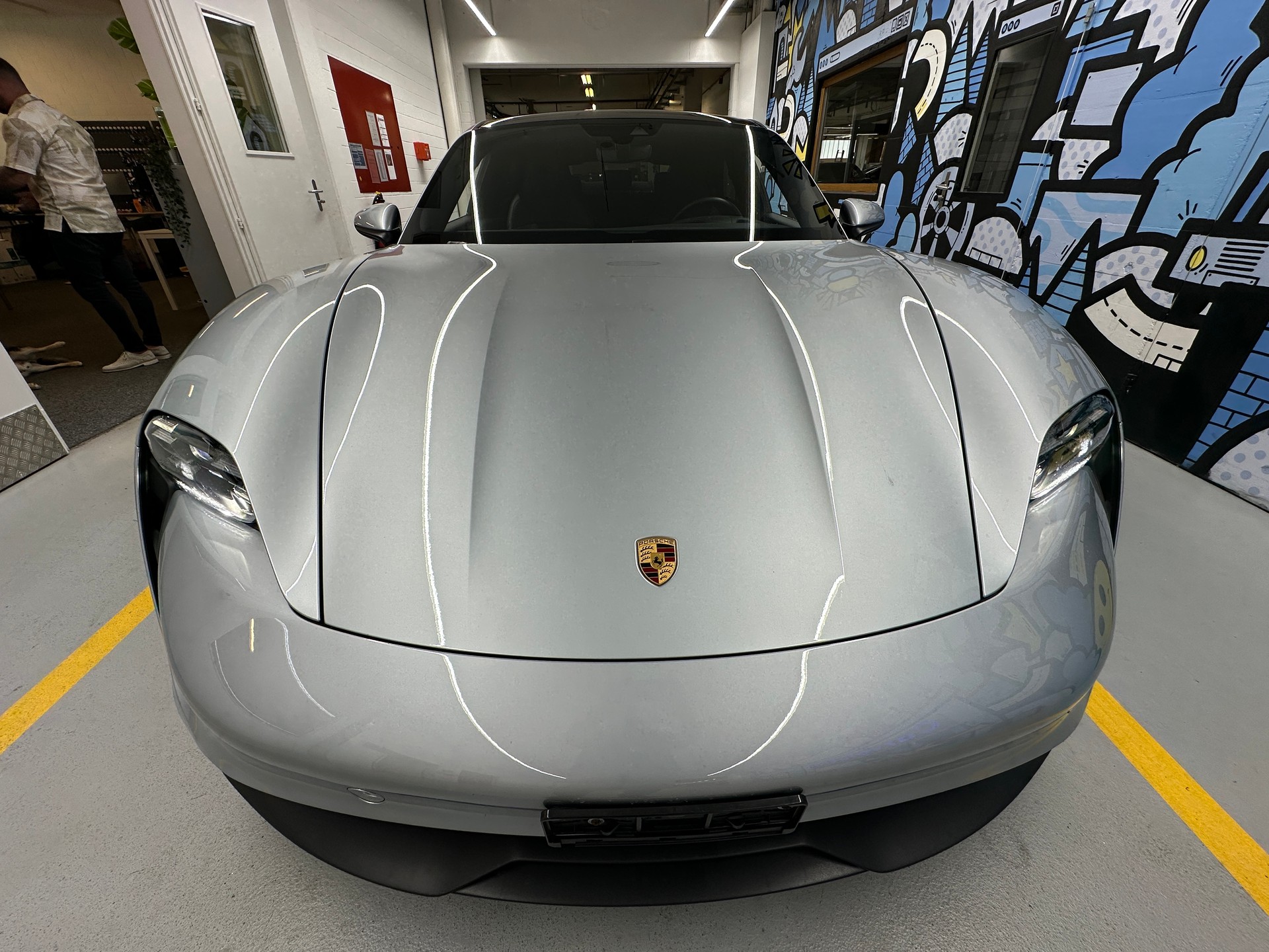 PORSCHE Taycan 4S-image-1
