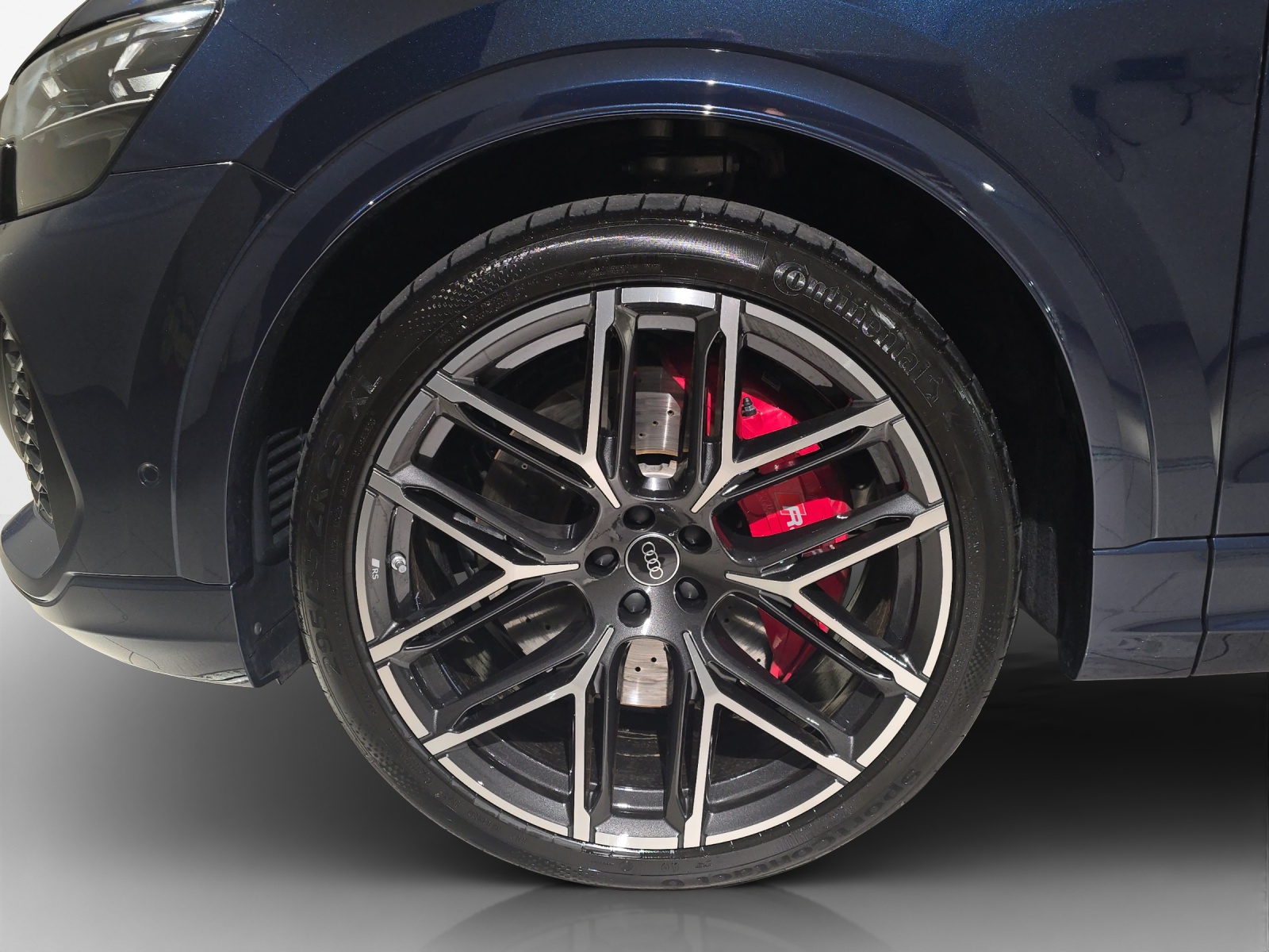 AUDI RSQ8 quattro-image-15