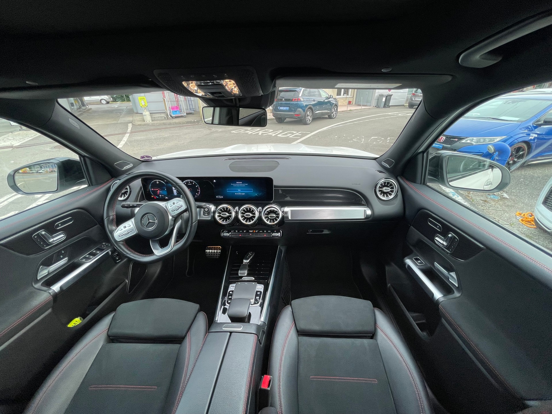 MERCEDES-BENZ GLB 250 4Matic AMG Line 8G-Tronic-image-7