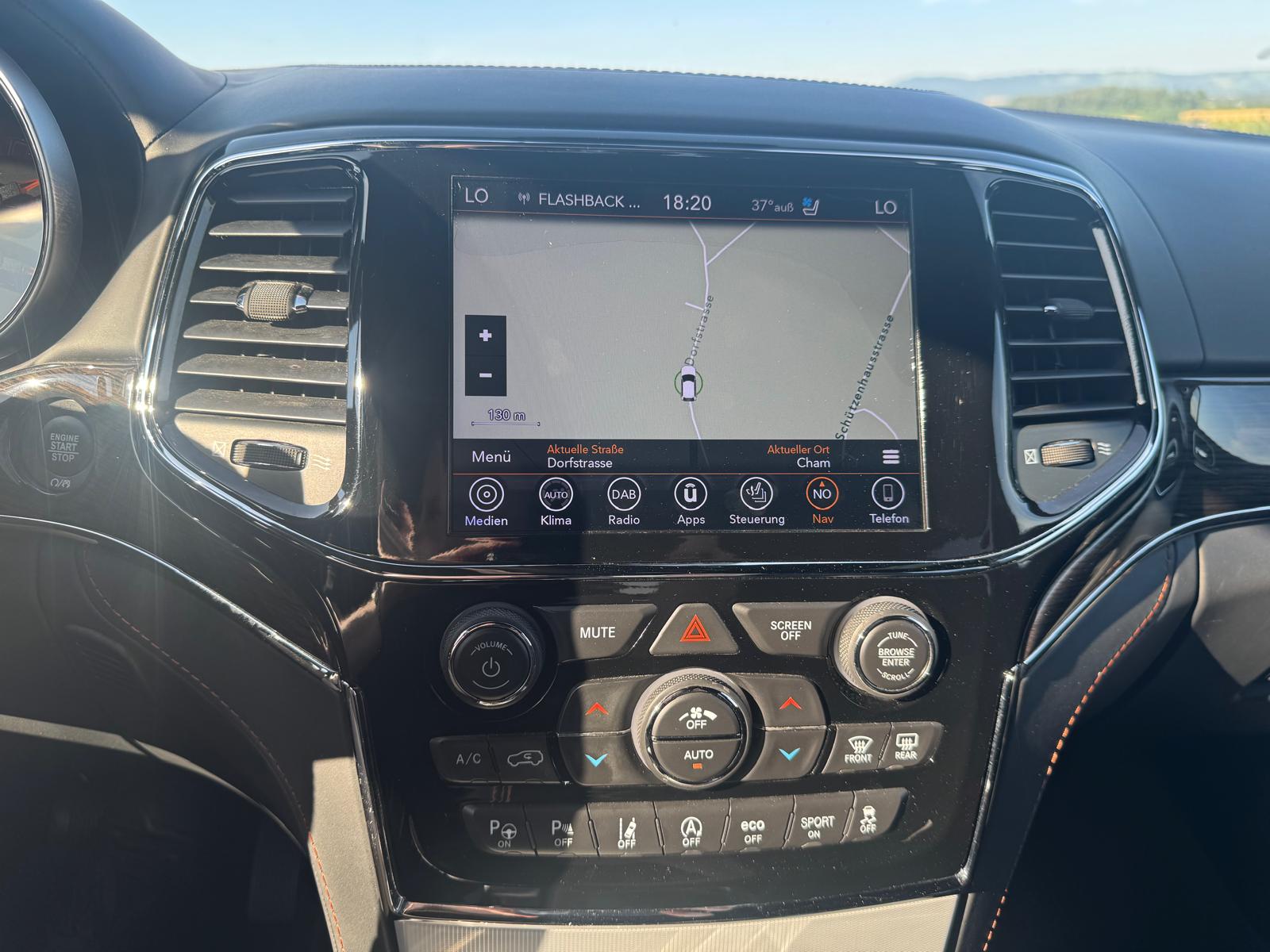 JEEP Grand Cherokee 3.0 CRD Summit Automatic-image-17