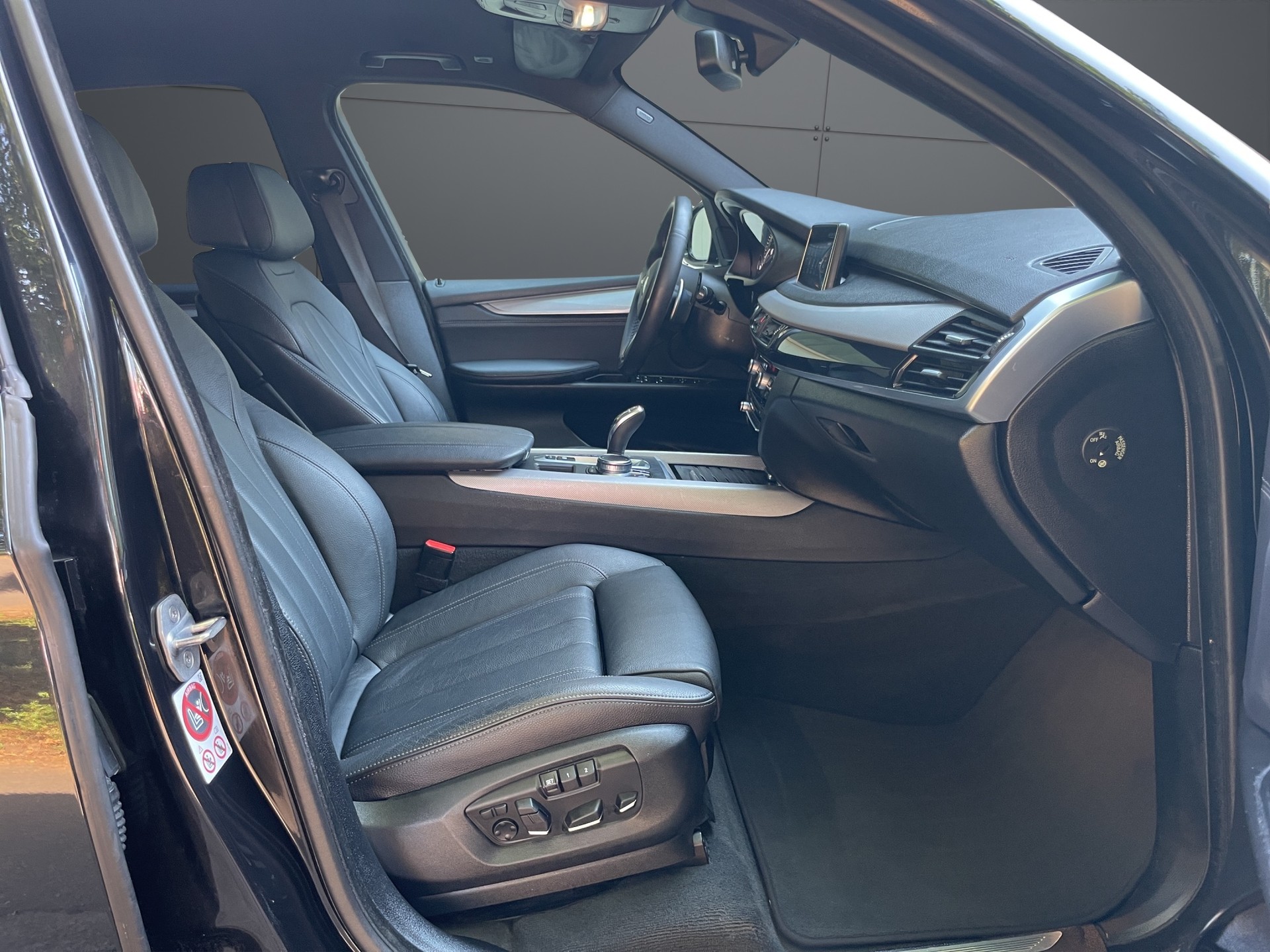 BMW X5 xDrive 40d Steptronic-image-8
