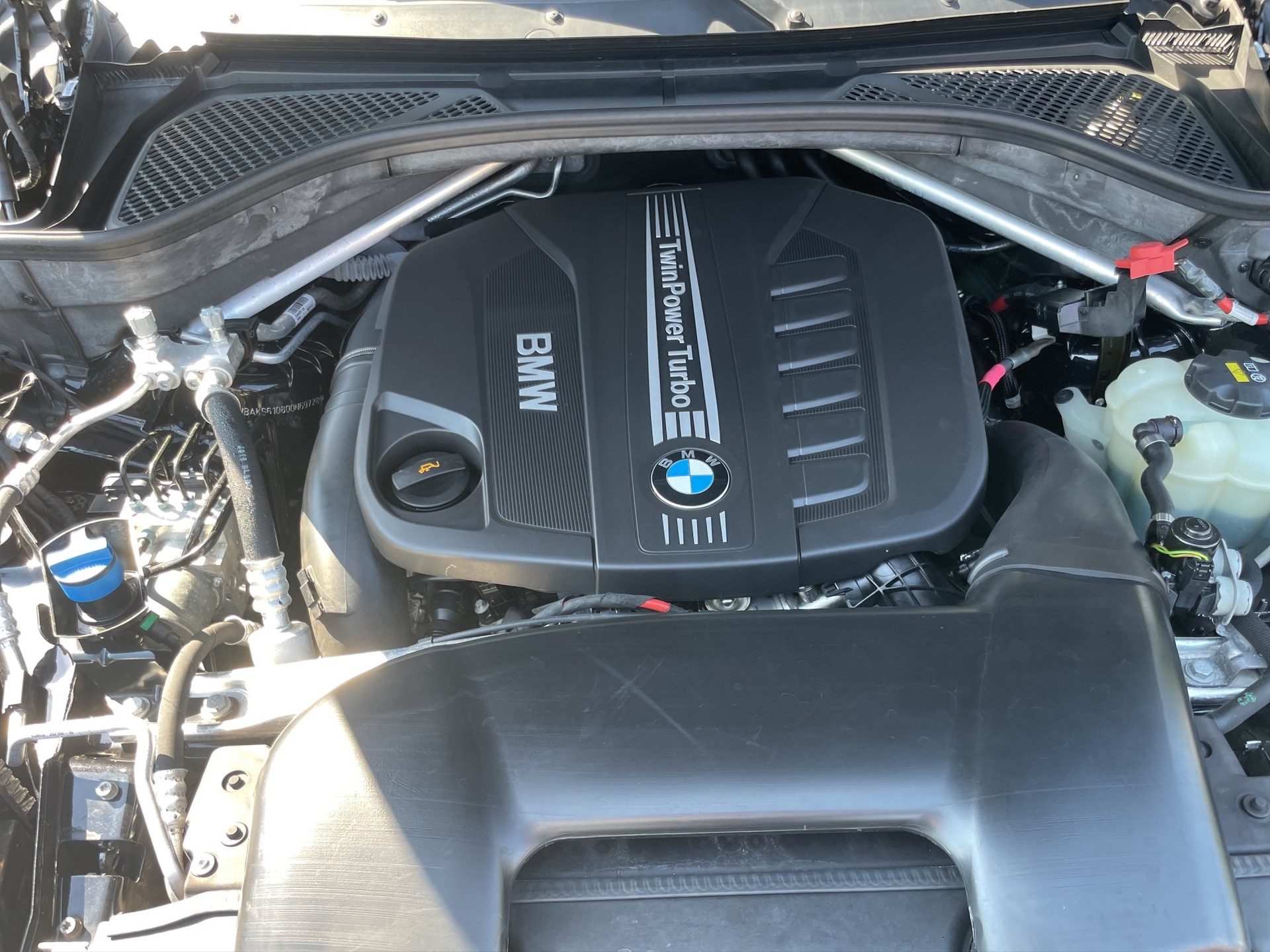 BMW X5 xDrive 40d Steptronic-image-16