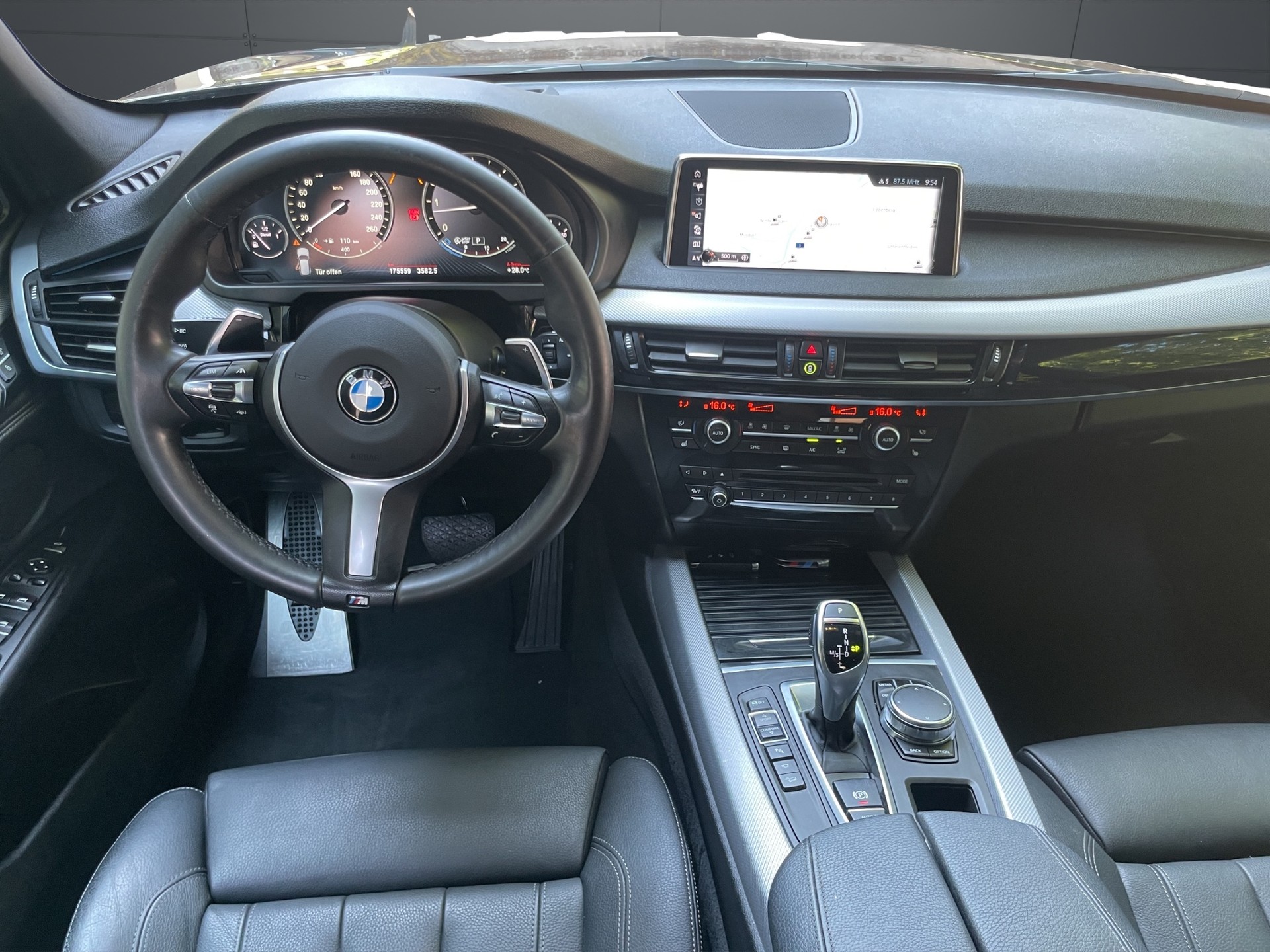BMW X5 xDrive 40d Steptronic-image-11