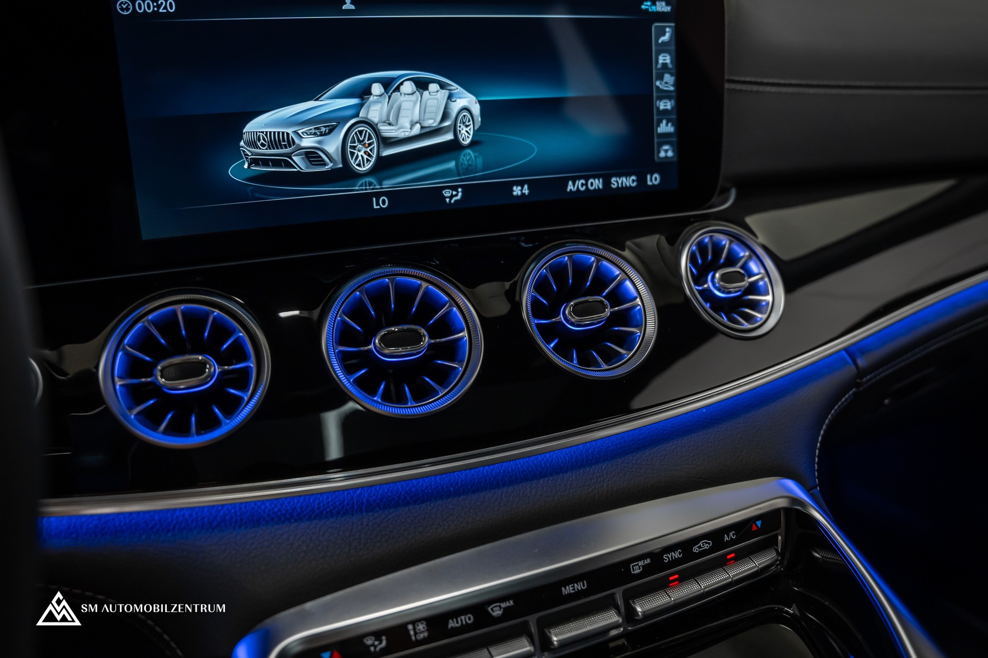 MERCEDES-BENZ AMG GT 63 S 4matic+ / Panorama / Head-Up / Sitzbelüftung-image-30