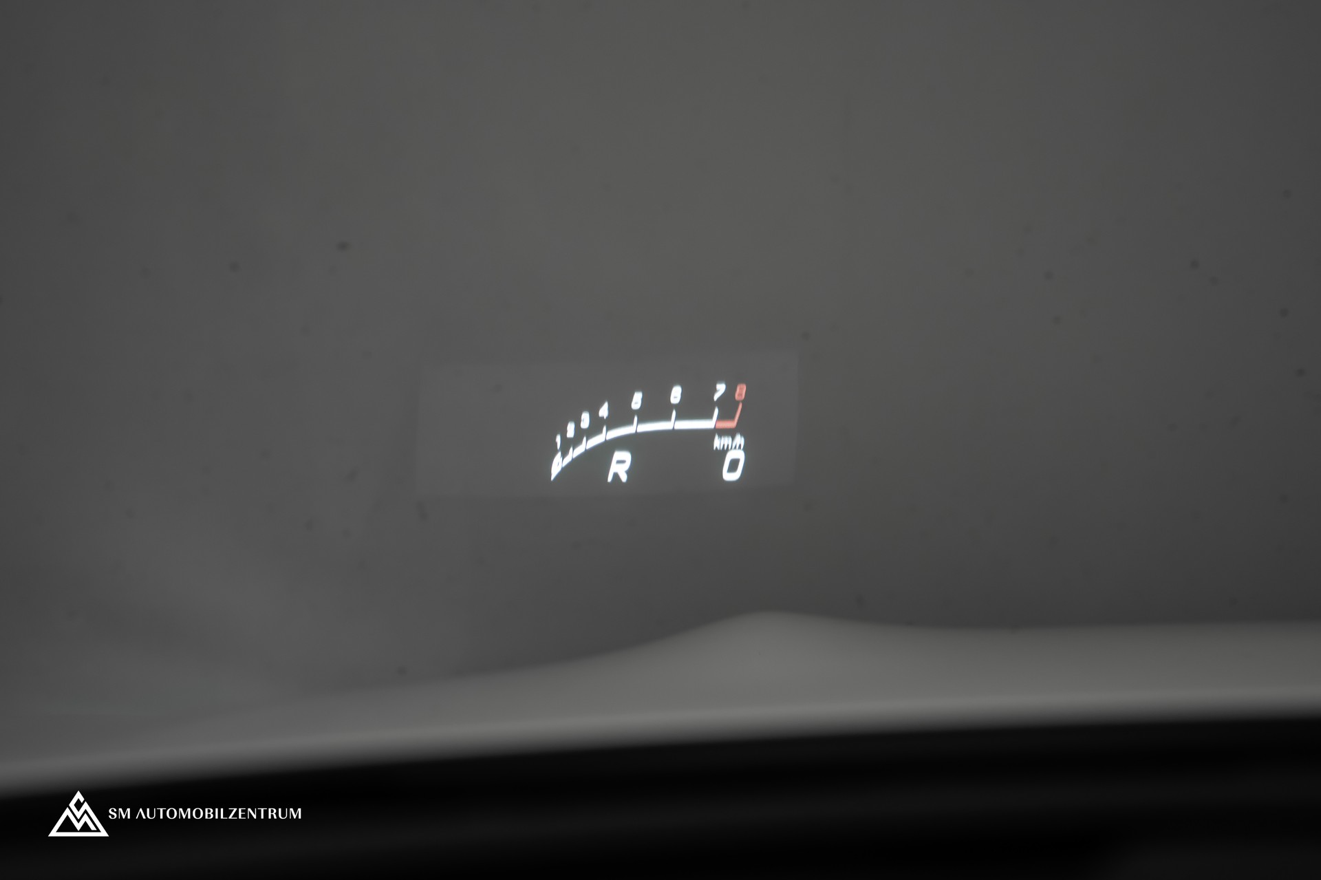 MERCEDES-BENZ AMG GT 63 S 4matic+ / Panorama / Head-Up / Sitzbelüftung-image-16