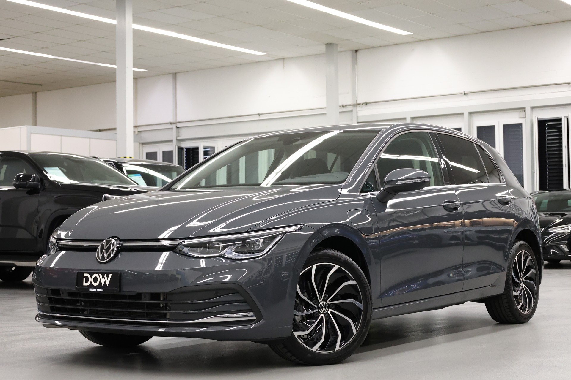 VW Golf VIII 1.4 TSI PHEV Style DSG-image-0