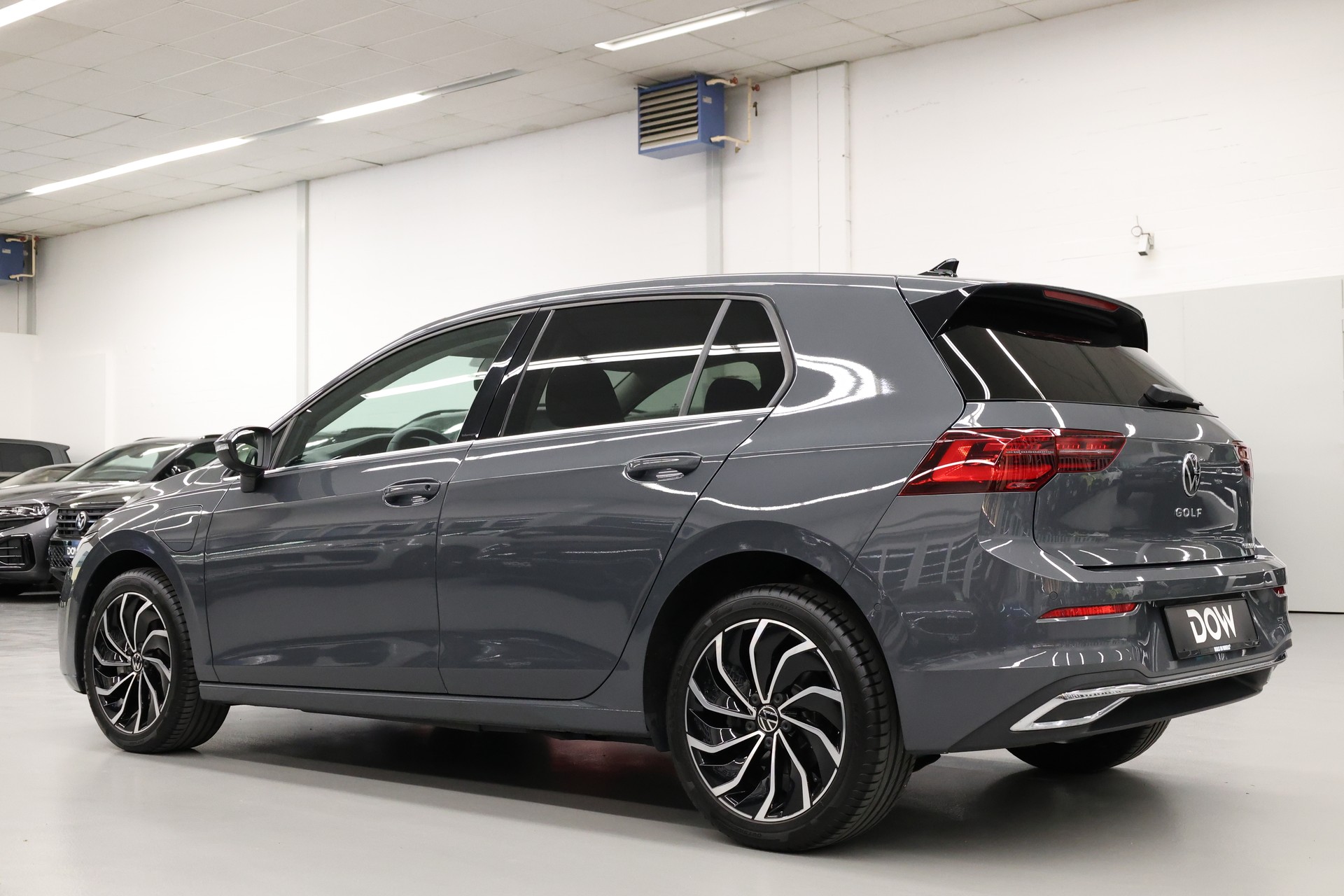 VW Golf VIII 1.4 TSI PHEV Style DSG-image-4