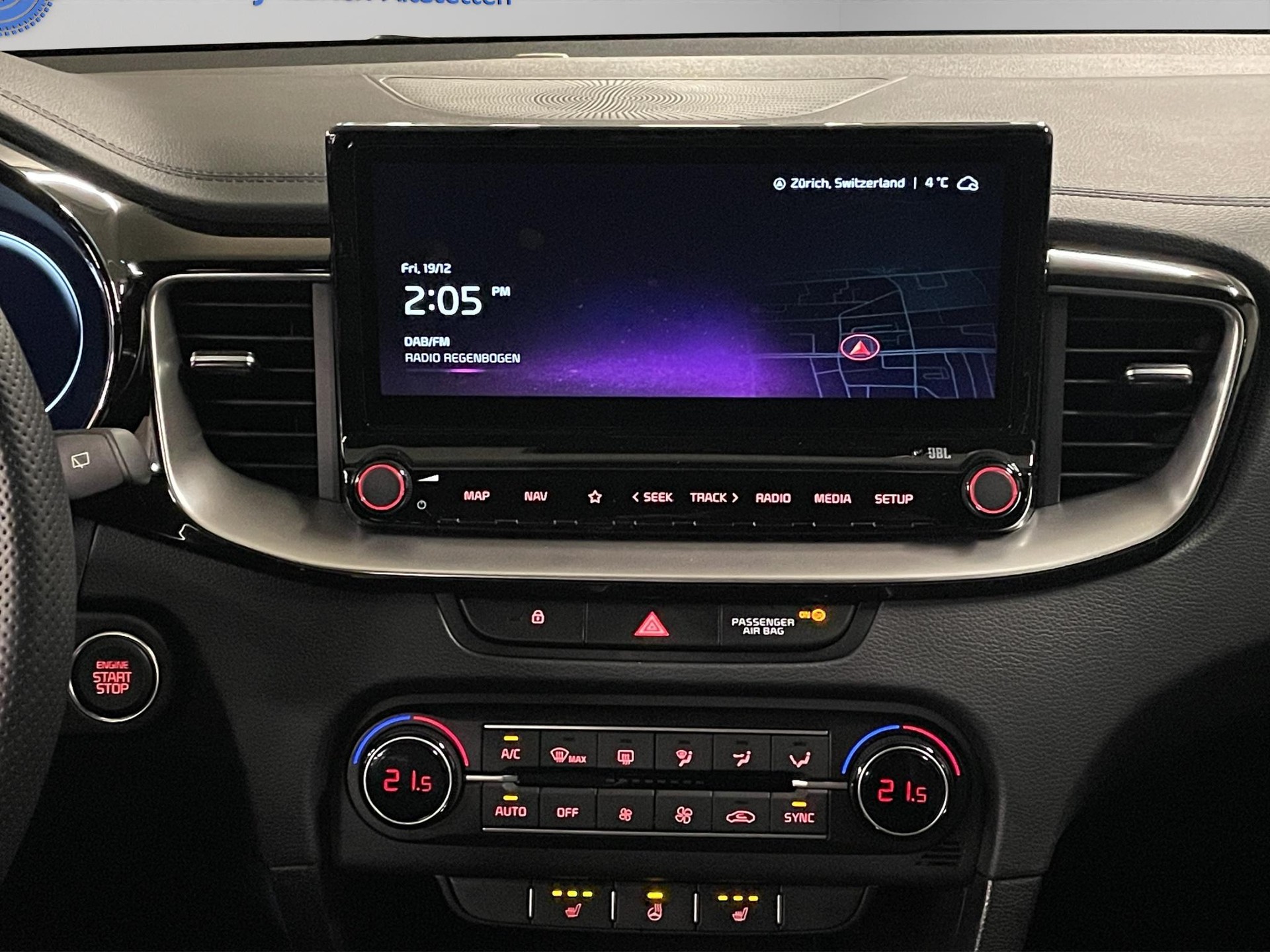 KIA Ceed 1.5 T-GDi MHEV GT-Line-image-9