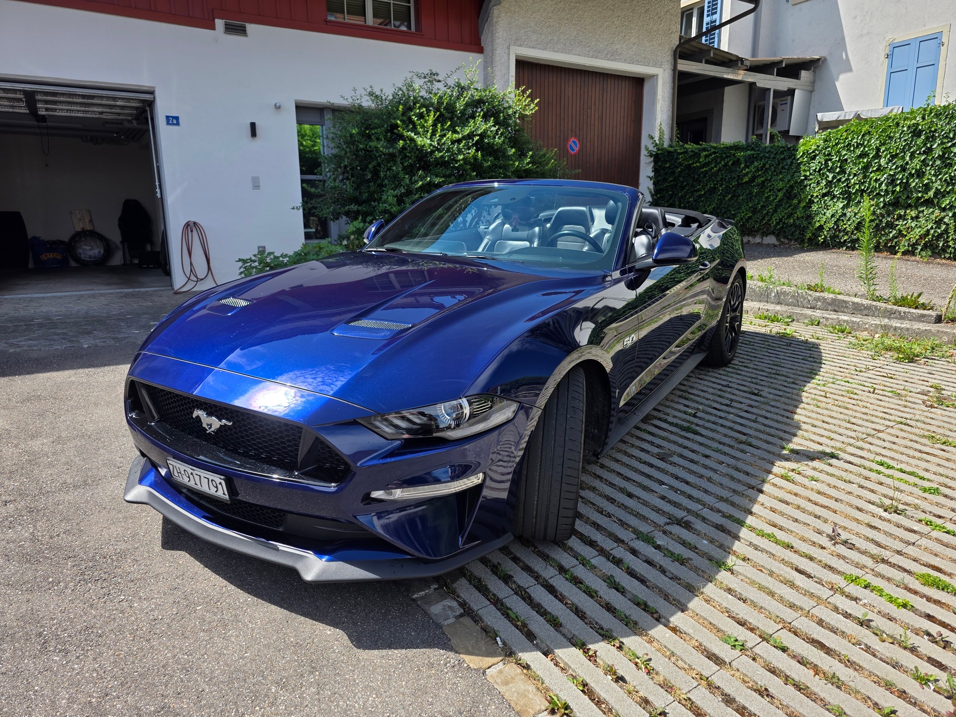 FORD Mustang Convertible 5.0 V8 GT Automat-image-2