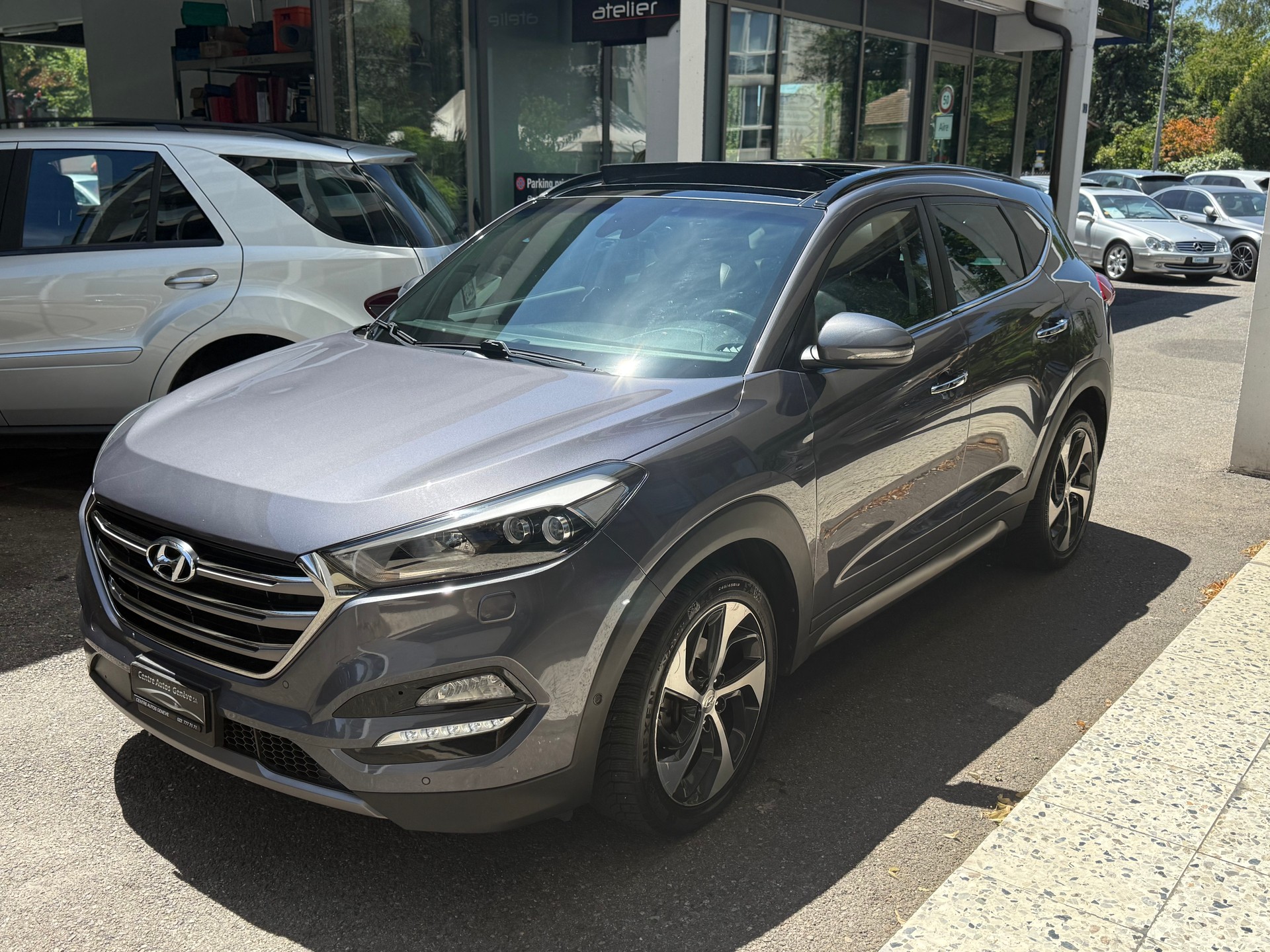 HYUNDAI Tucson 2.0 CRDI Vertex 4WD Automatic-image-2