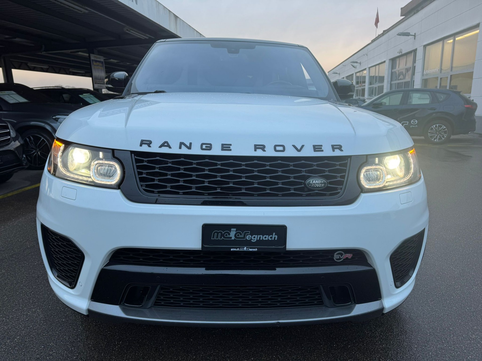 LAND ROVER Range Rover Sport 5.0 V8 SVR-image-1