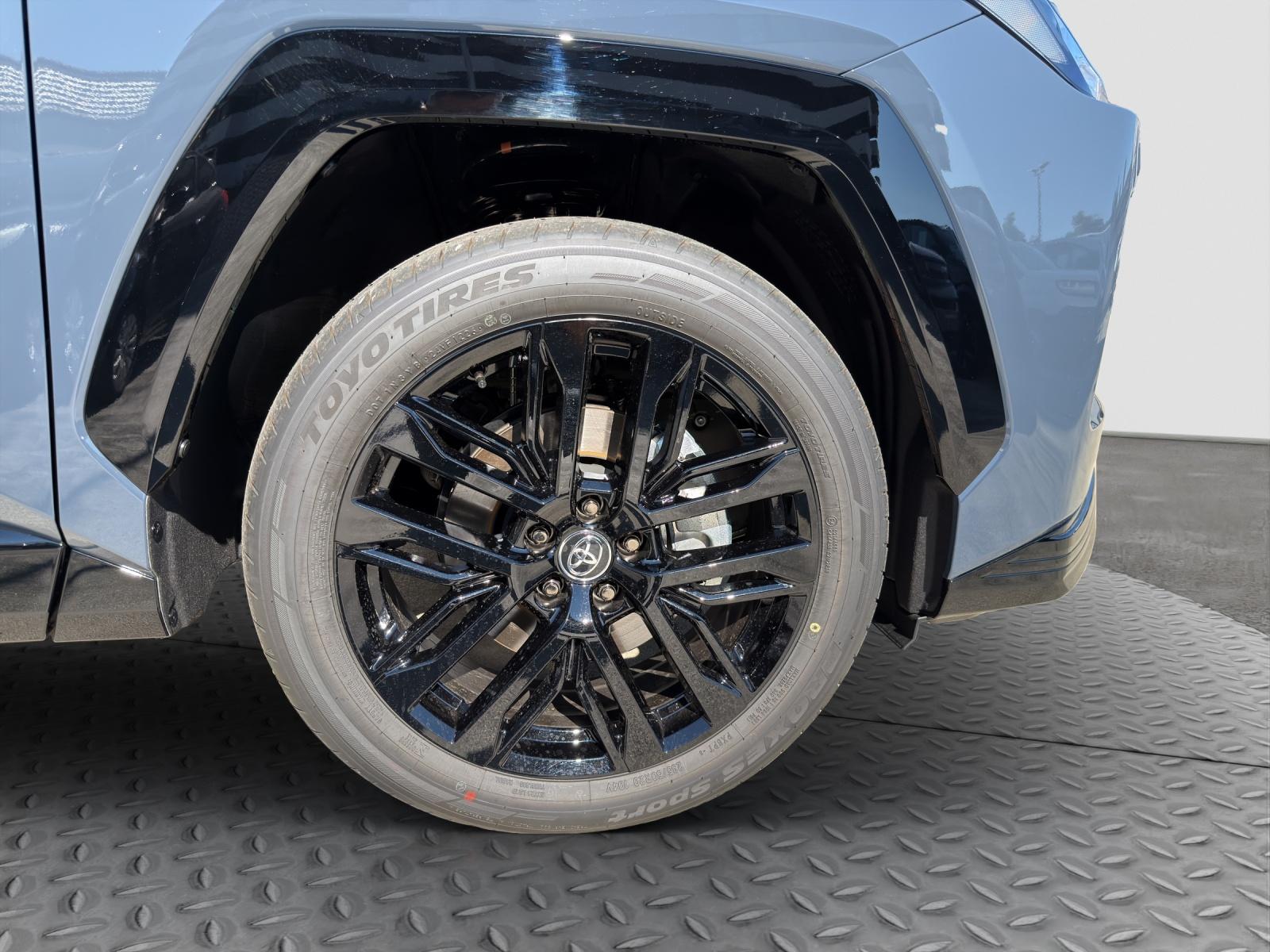TOYOTA RAV4 2.5 Plug-In-Hybrid Style-image-15