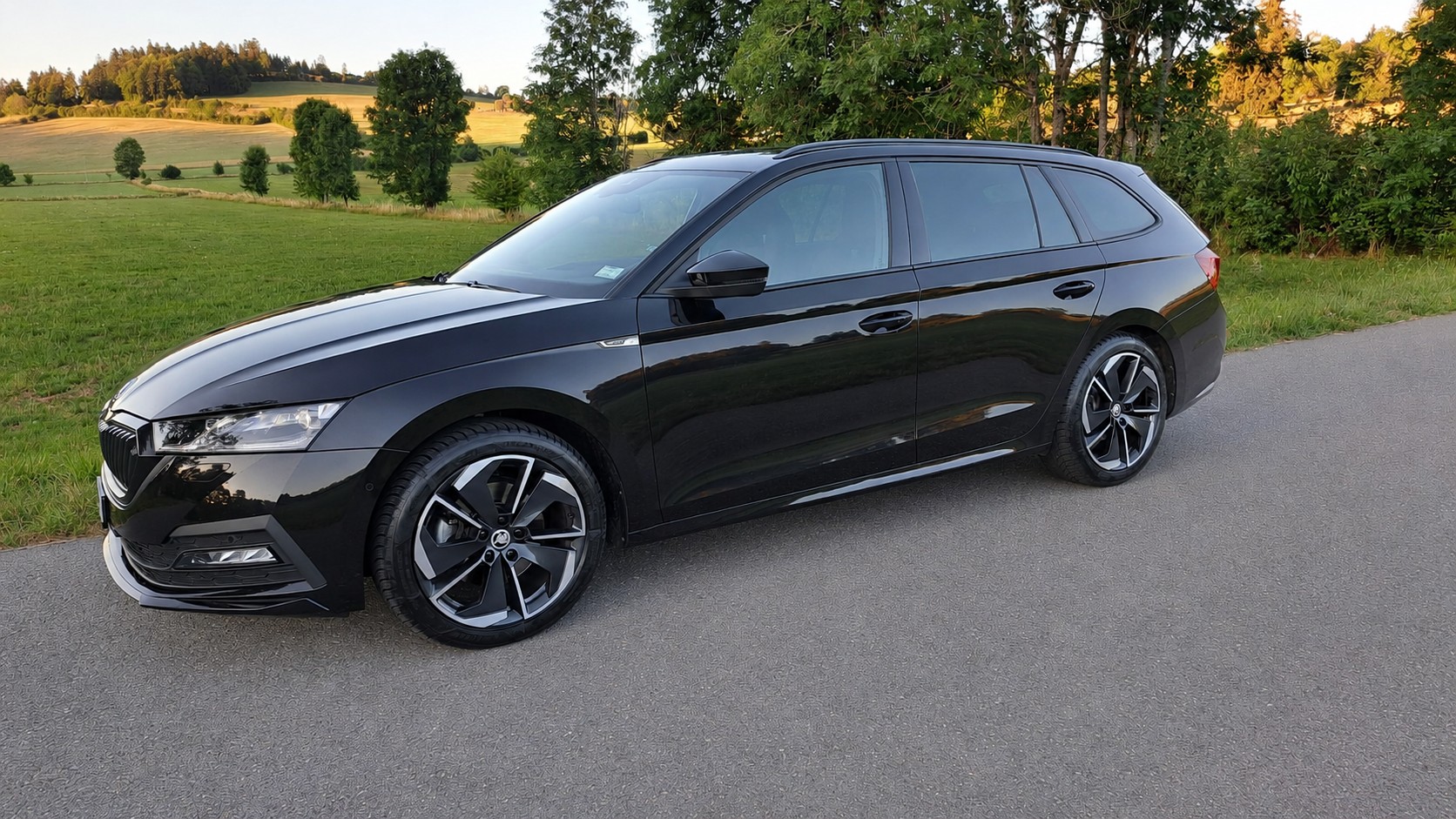 SKODA Octavia Combi 2.0 TDI DSG SportLine 4x4