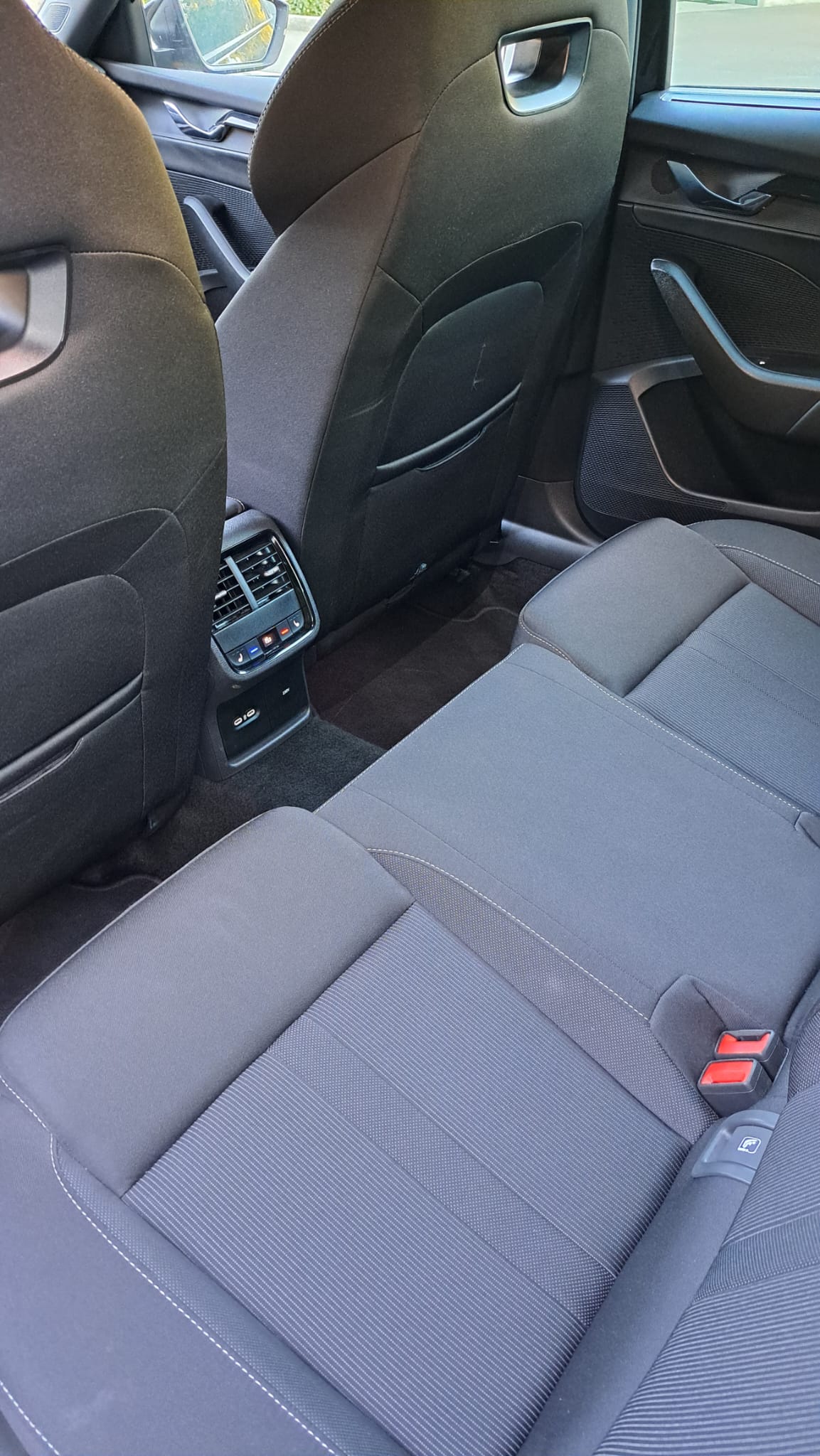 SKODA Octavia Combi 2.0 TDI DSG SportLine 4x4-image-8