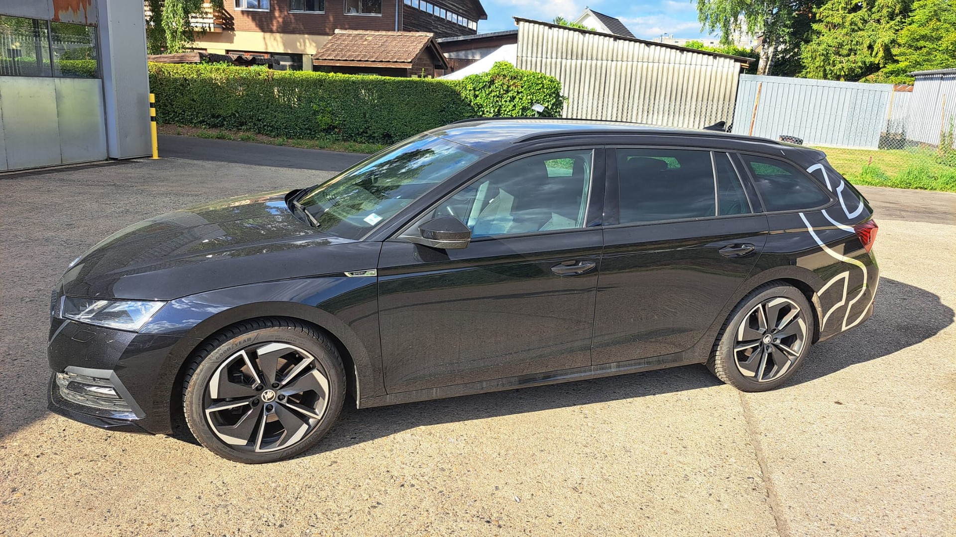 SKODA Octavia Combi 2.0 TDI DSG SportLine 4x4-image-0