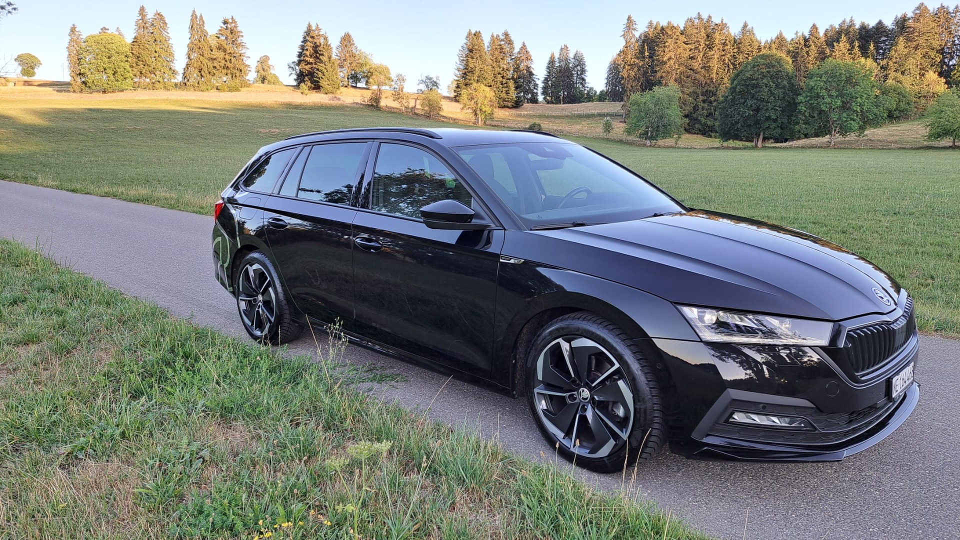 SKODA Octavia Combi 2.0 TDI DSG SportLine 4x4-image-1