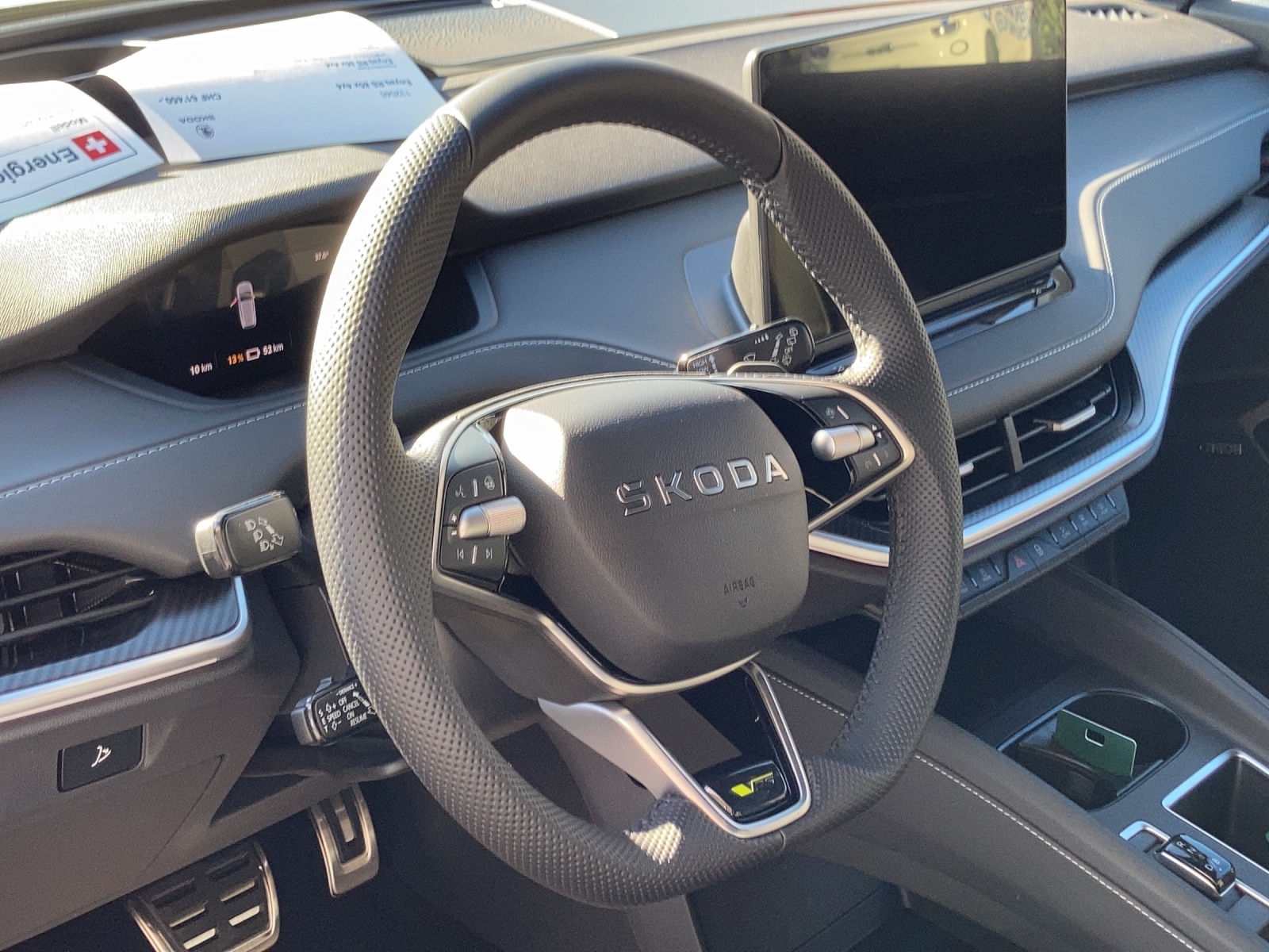 SKODA Enyaq 4x4 RS-image-9
