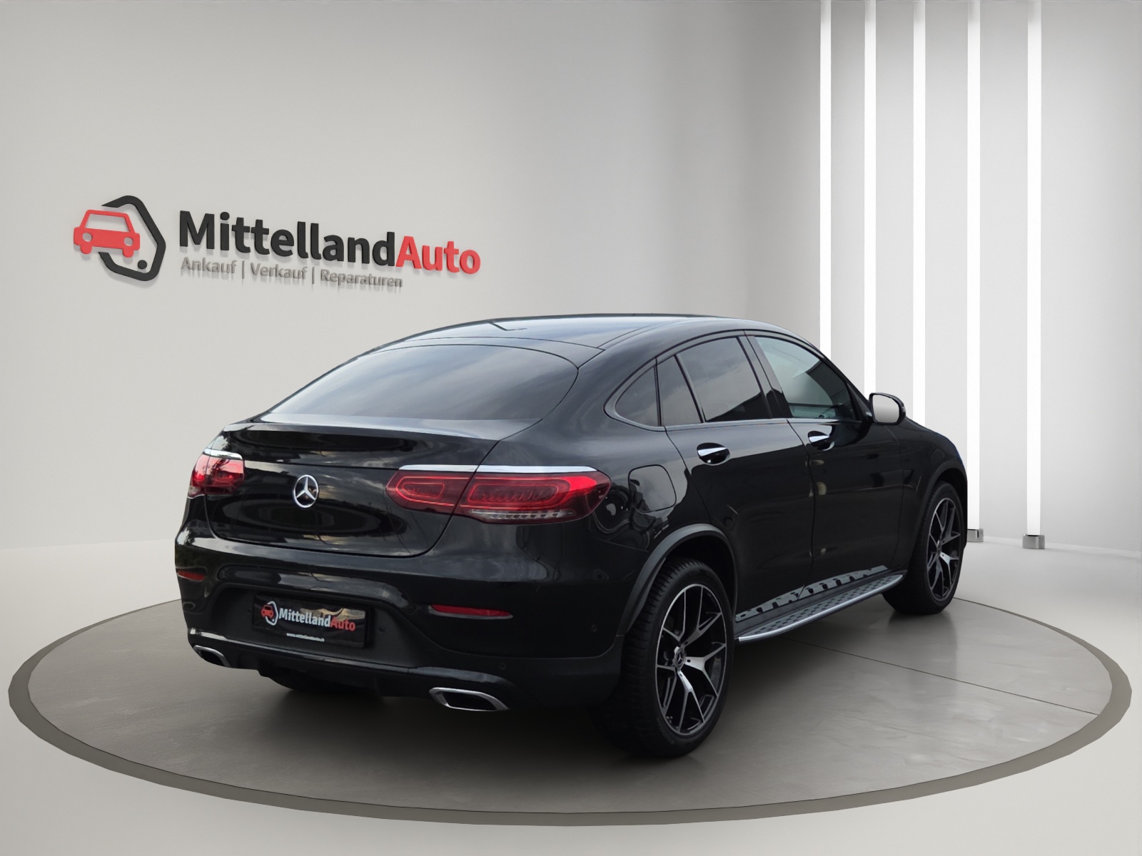 MERCEDES-BENZ GLC Coupé 300 AMG Line 4Matic 9G-Tronic-image-9