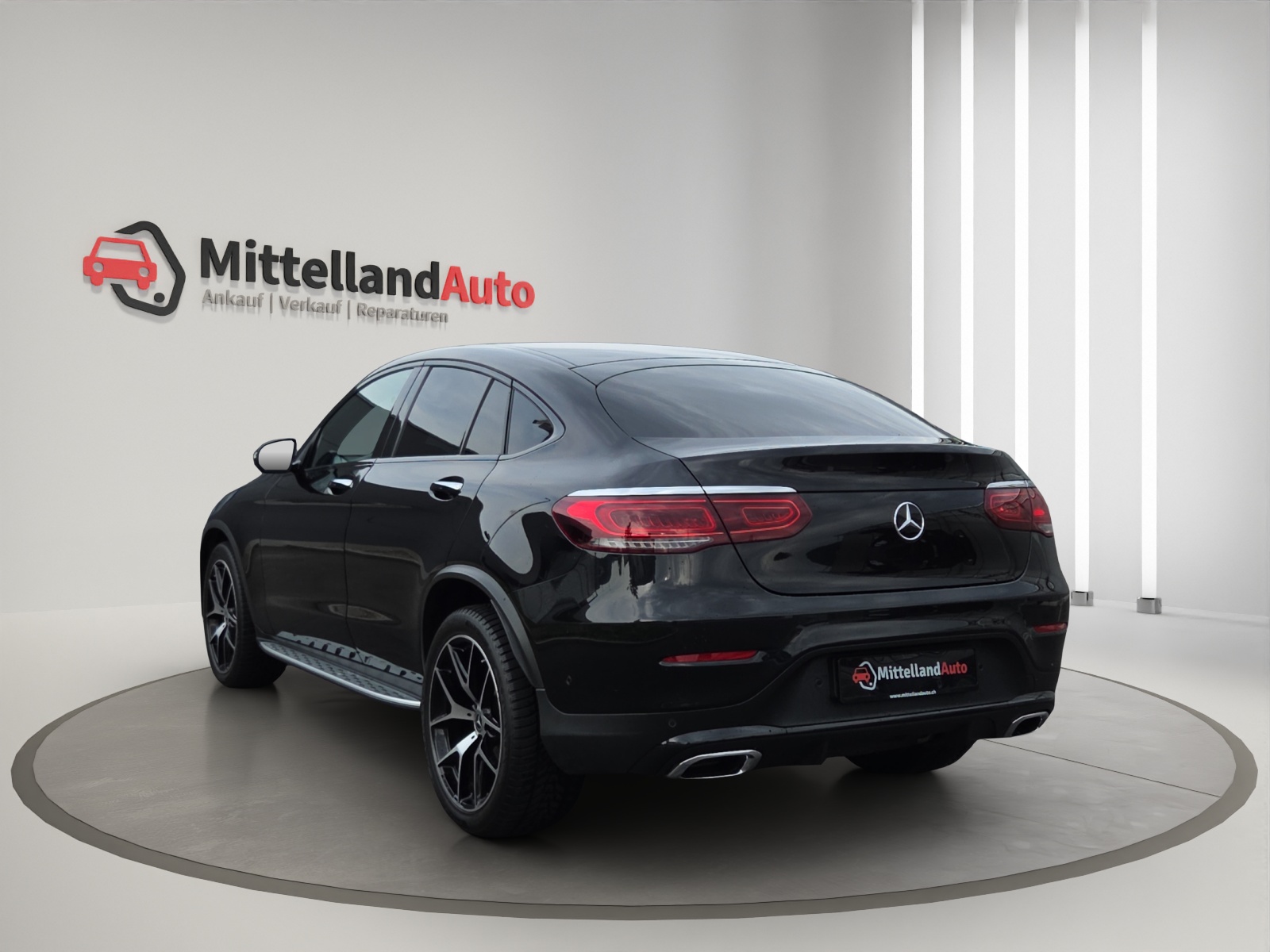 MERCEDES-BENZ GLC Coupé 300 AMG Line 4Matic 9G-Tronic-image-11