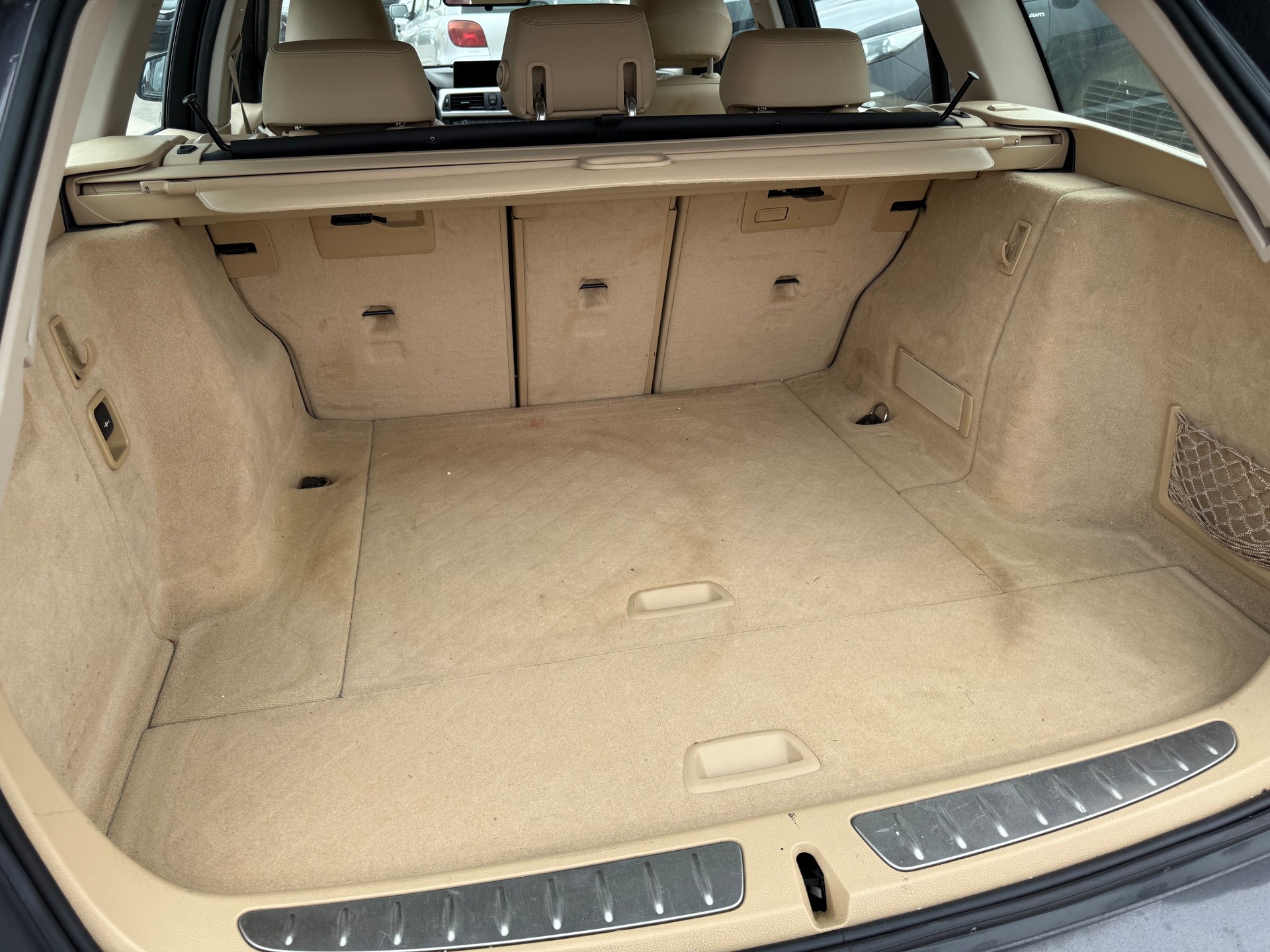 BMW 318d Touring Modern Line-image-14
