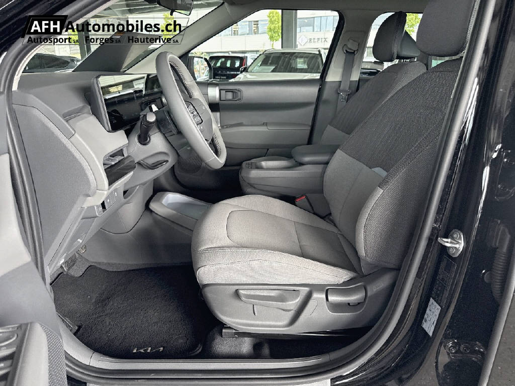 KIA EV3 81 kWh Earth-image-13