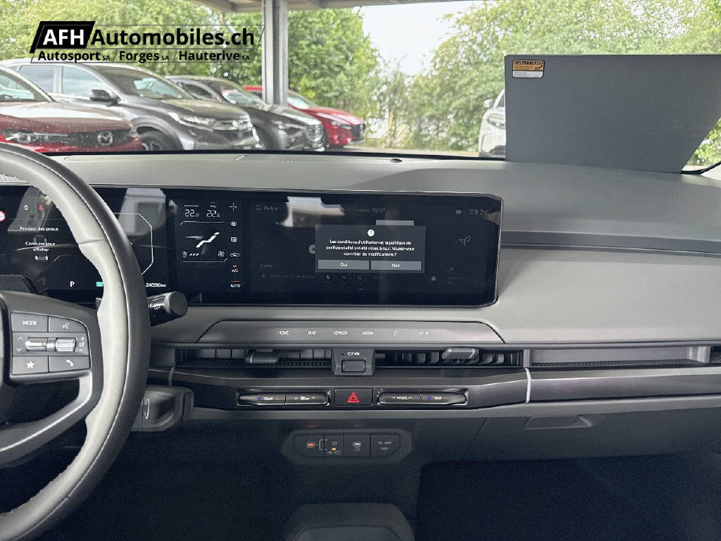 KIA EV3 81 kWh Earth-image-12
