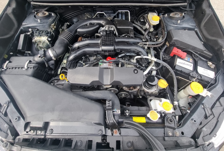 SUBARU XV 2.0 Swiss Two AWD CVT-image-10