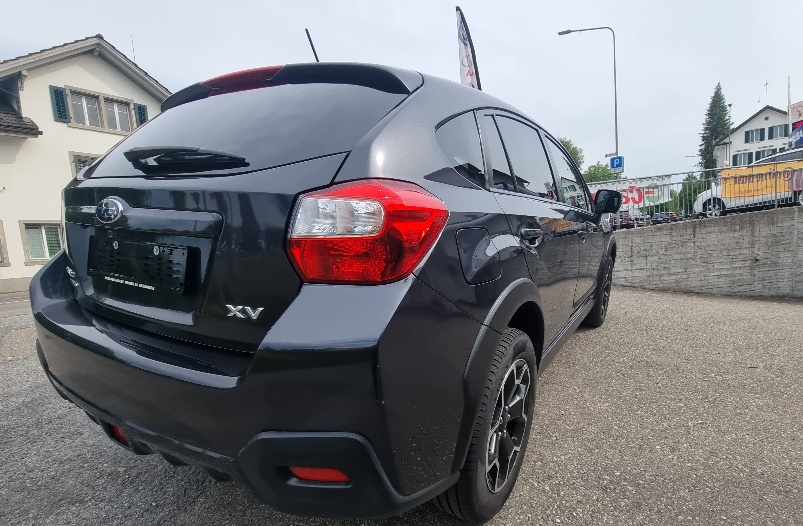 SUBARU XV 2.0 Swiss Two AWD CVT-image-4
