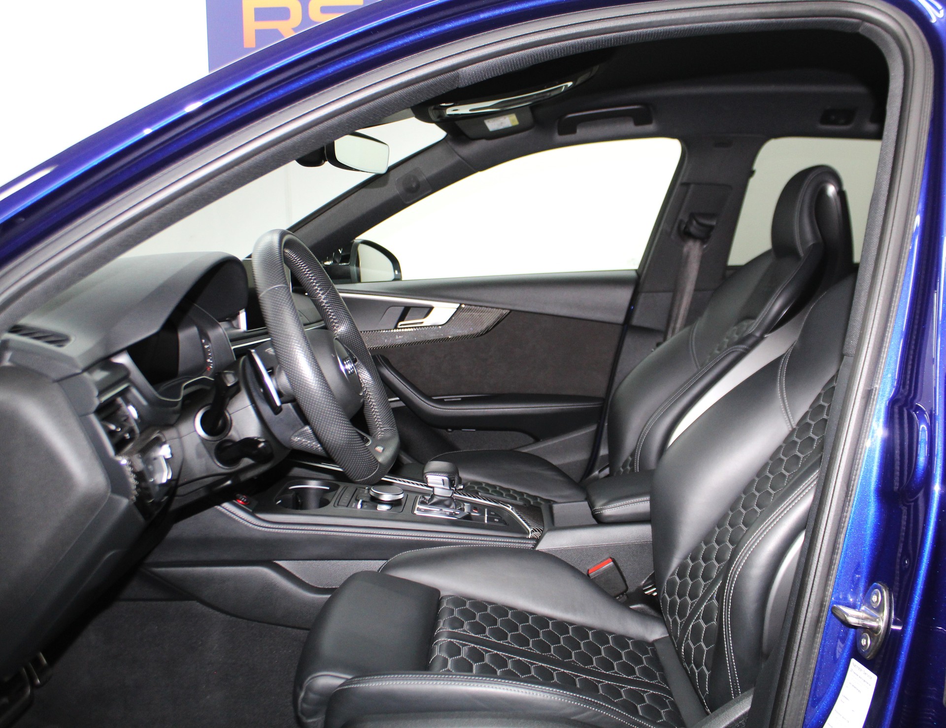 AUDI RS4 Avant 2.9 TFSI quattro tiptronic ABT Edition 510 / Sonderlackierung San Marino Blau / ohne OPF / CH-Fahrzeug-image-7