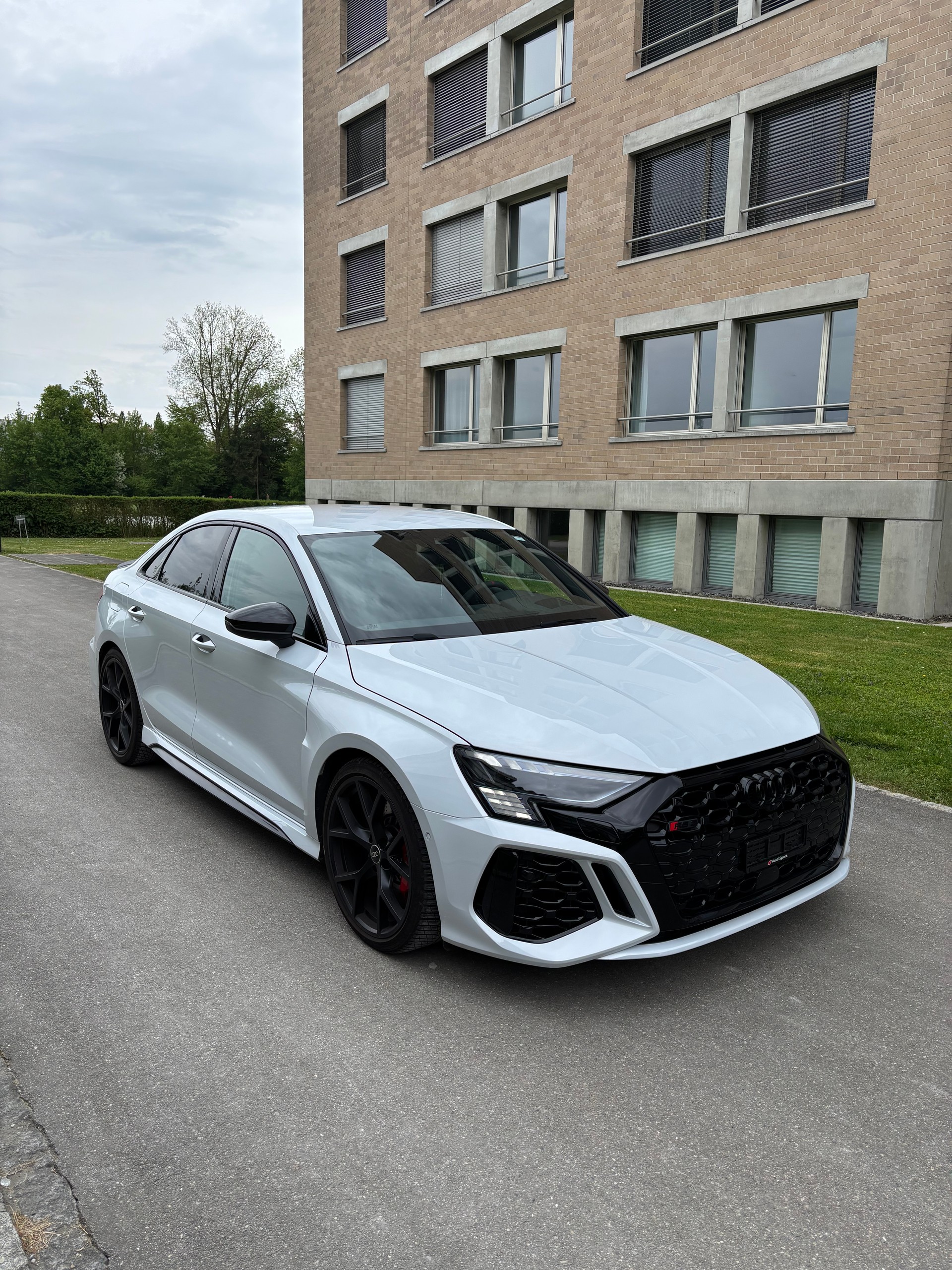 AUDI 2.5 TFSI quattro S-Tronic-image-0